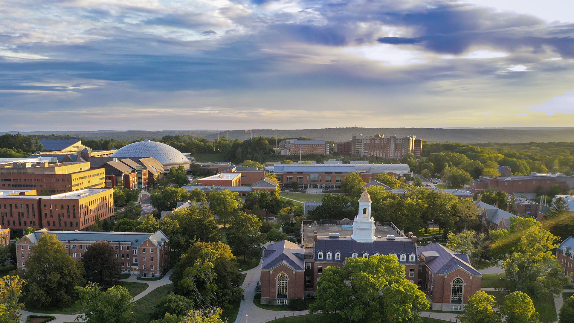 University of Connecticut, College life, Academic excellence, Campus beauty, 1920x1080 Full HD Desktop