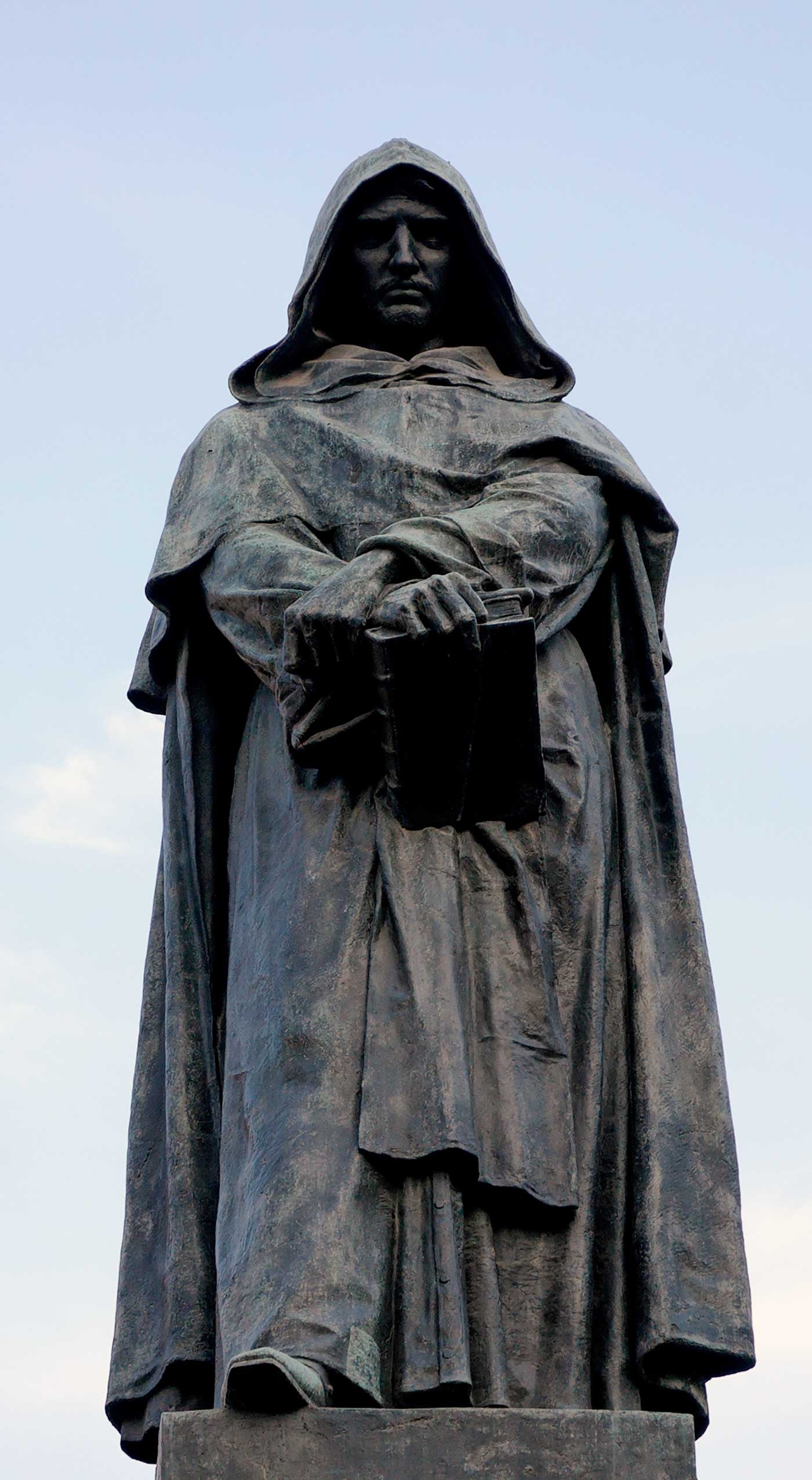 Giordano Bruno, Trevi gallery, Restoration center, Yousuf Karsh, 1400x2550 HD Phone