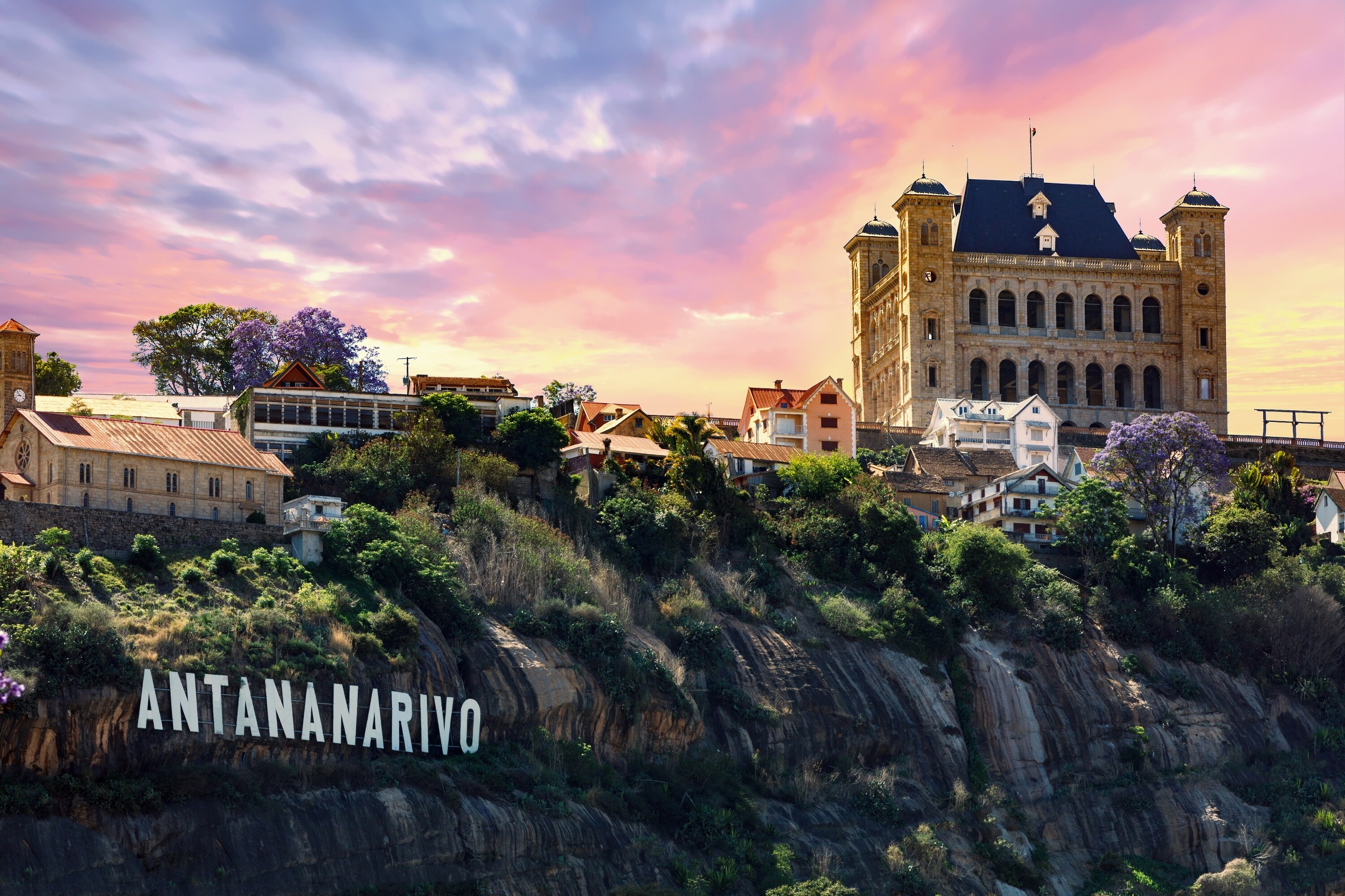 Antananarivo travel guide, Madagascar capital, Top attractions, Independent exploration, 3000x2000 HD Desktop