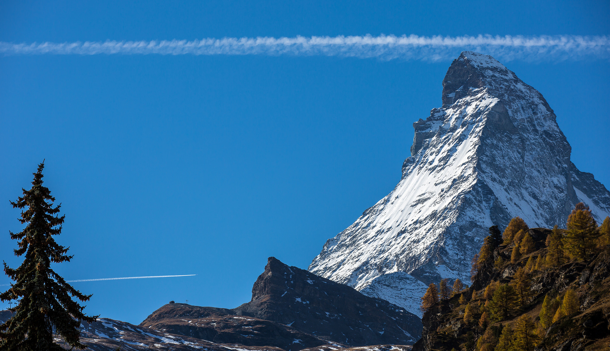 Matterhorn HD wallpaper, Breathtaking image, Nature's masterpiece, Swiss beauty, 2050x1180 HD Desktop