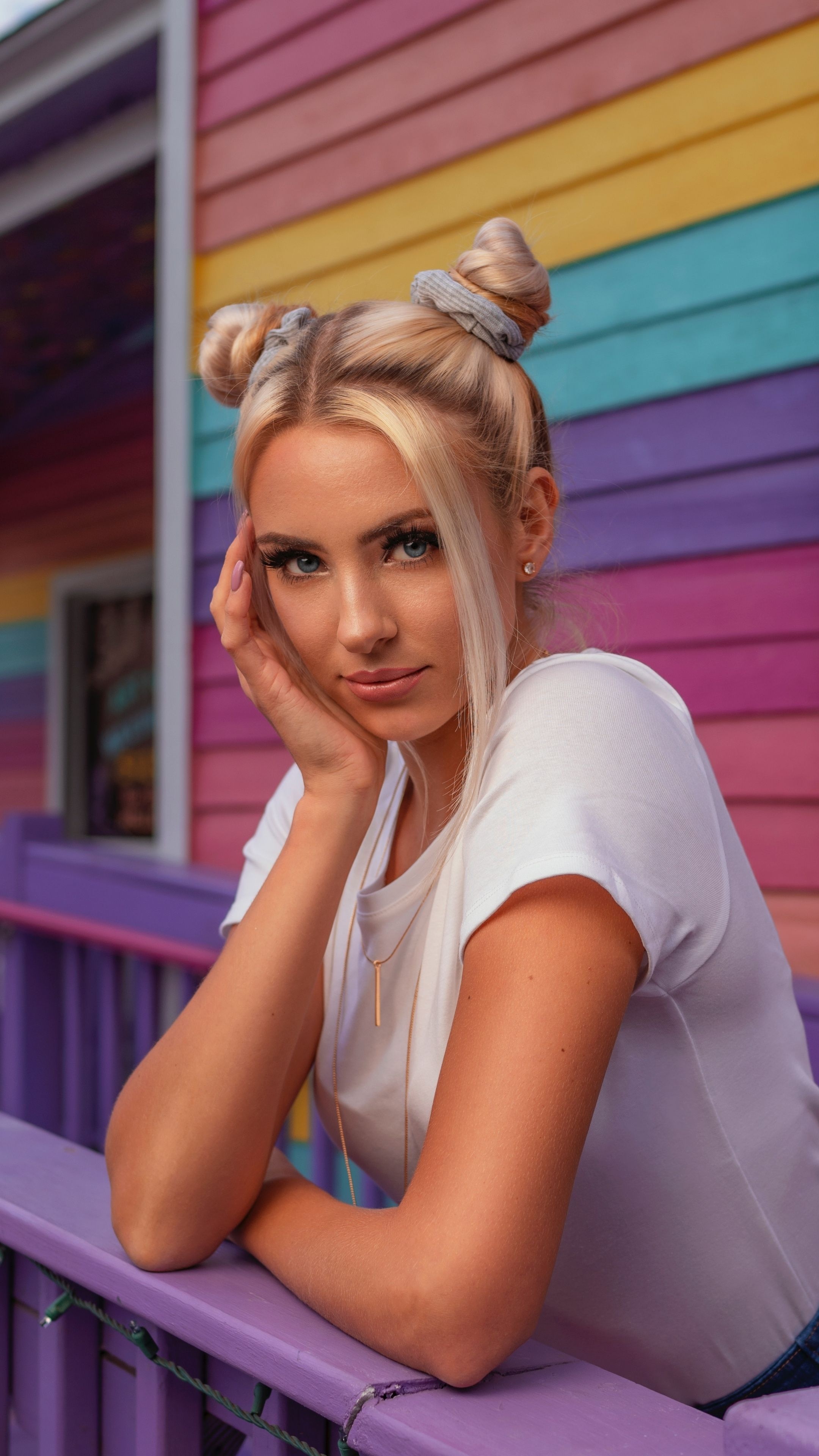 Most Beautiful Women: Alex Siracusano, Blonde girl, Posing for pictures, Lean forward. 2160x3840 4K Background.