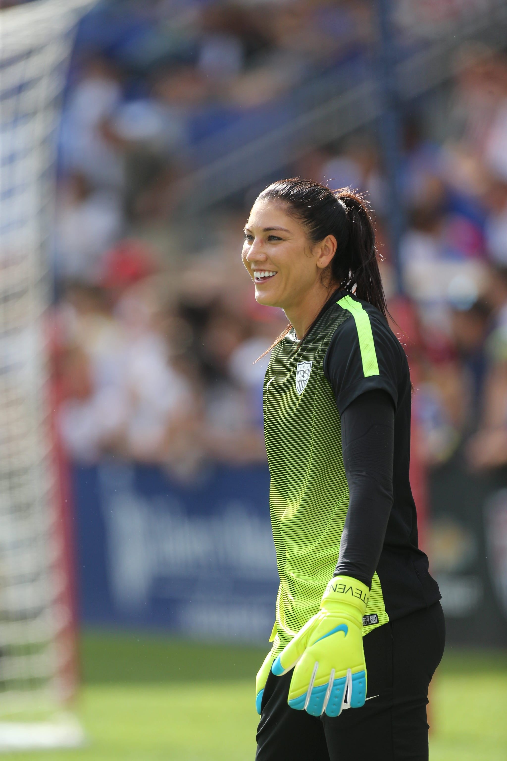 Hope Solo, Pregnancy news, Twin babies, Exciting announcement, 2050x3080 HD Phone