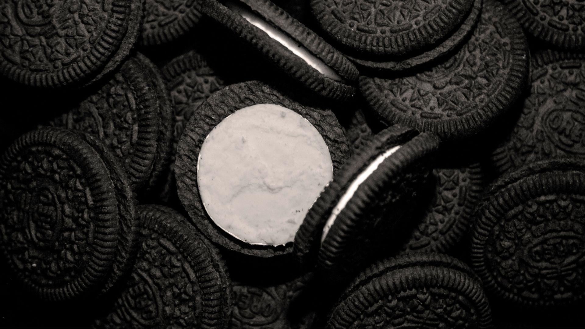 Oreo Cookies: One of the most well-known cookies in the world. 1920x1080 Full HD Wallpaper.