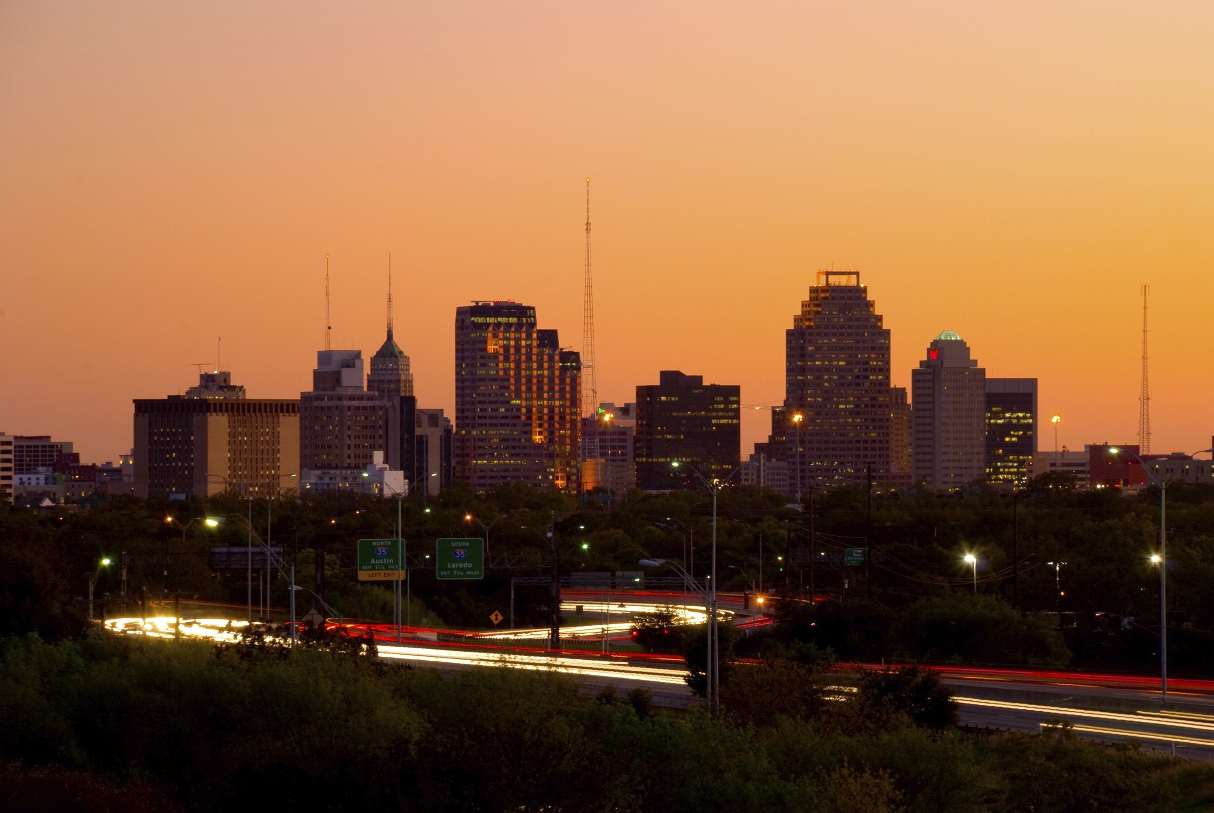 San Antonio Skyline, Travels, Highway at dusk, Sol Schwartz, 2400x1610 HD Desktop