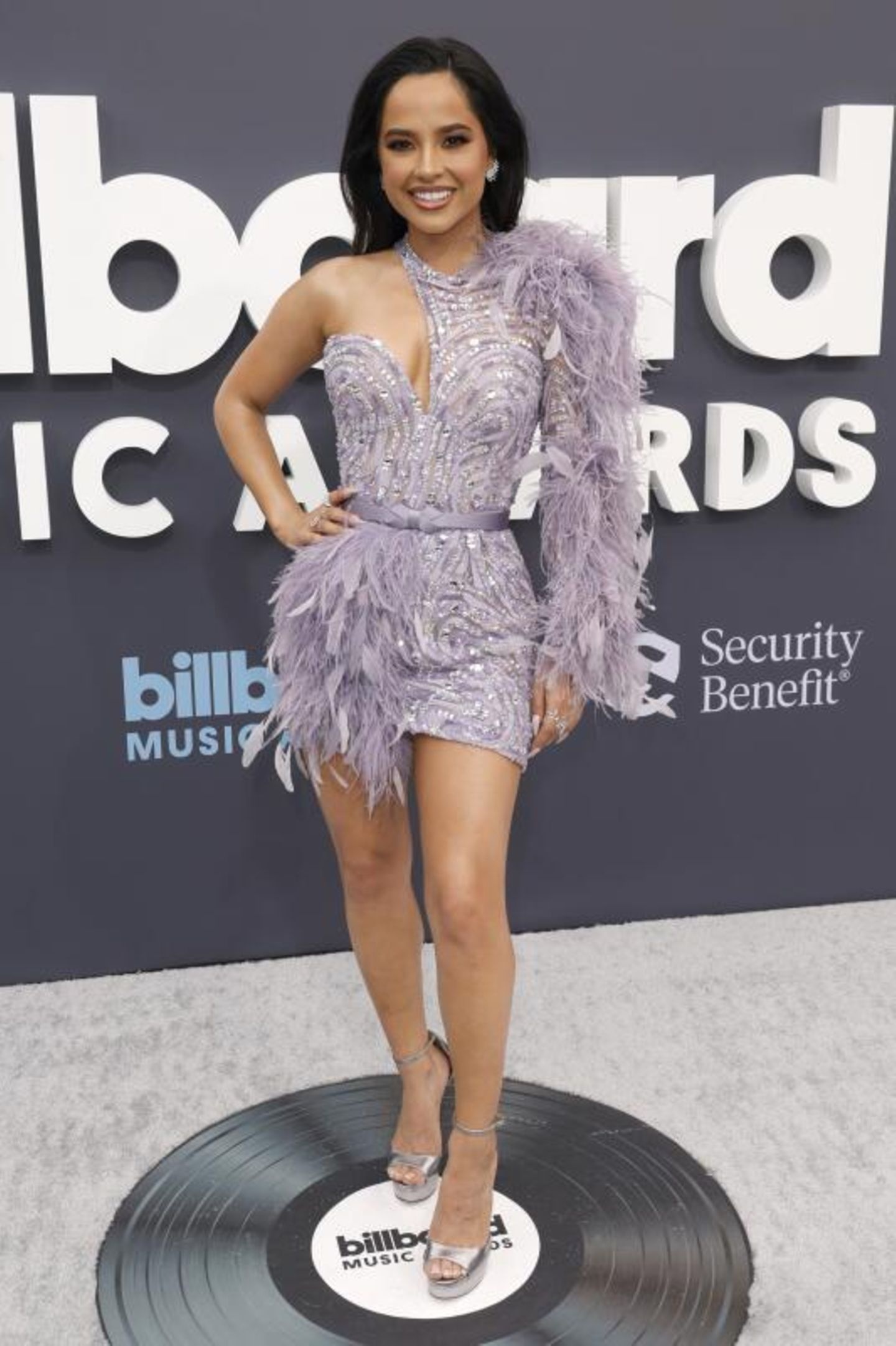 Becky G, Billboard Music Awards 2022, Red carpet looks, 1440x2170 HD Handy