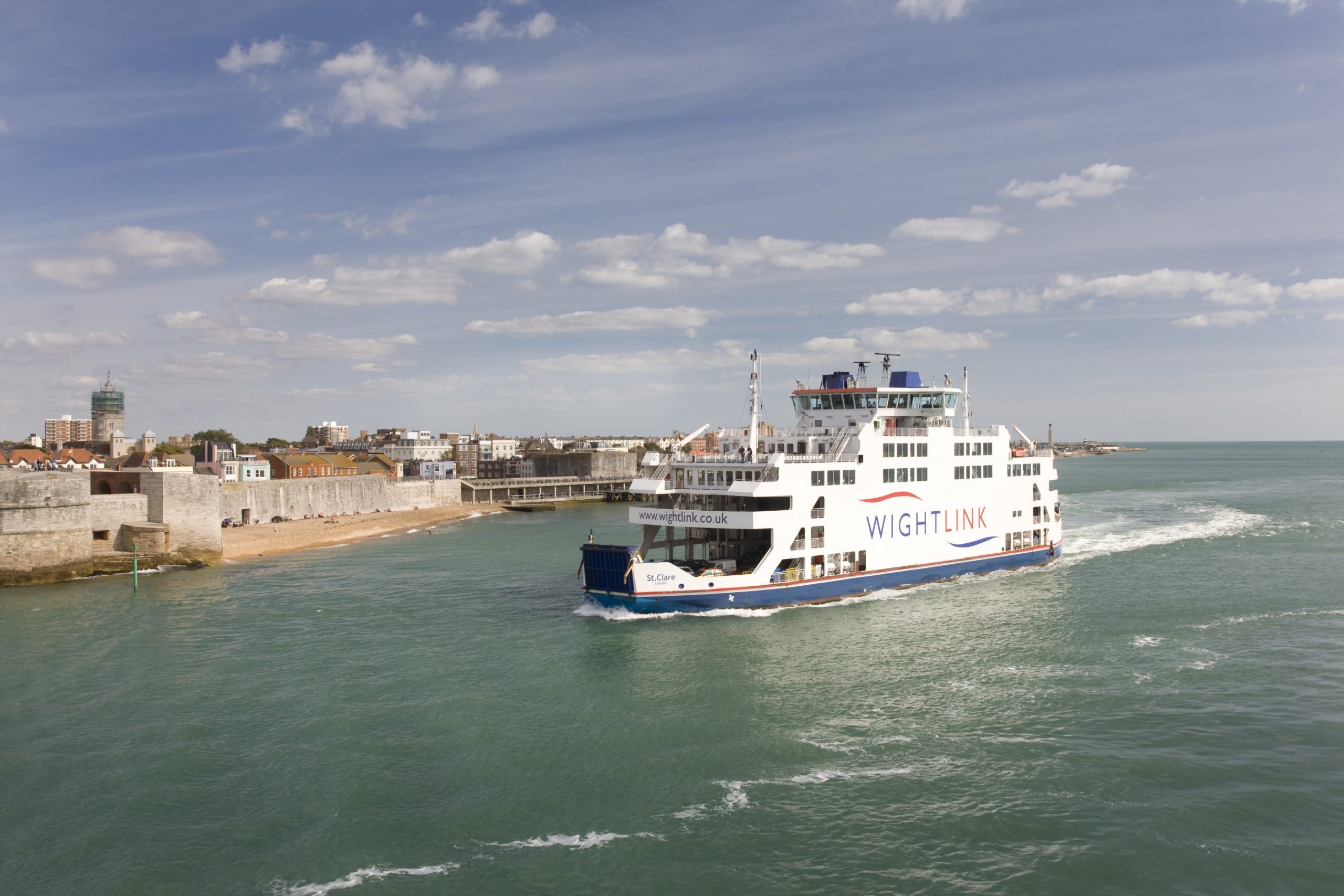 Ferry: Wightlink, Isle of Wight, Organized sea crossing. 2560x1710 HD Background.