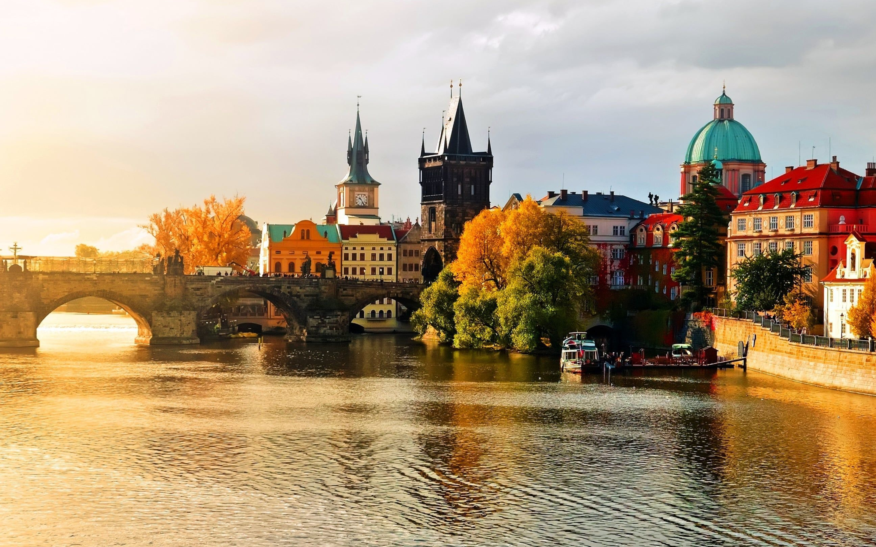 Prague city, Vibrant wallpapers, Urban beauty, Czech Republic travel, 2880x1800 HD Desktop