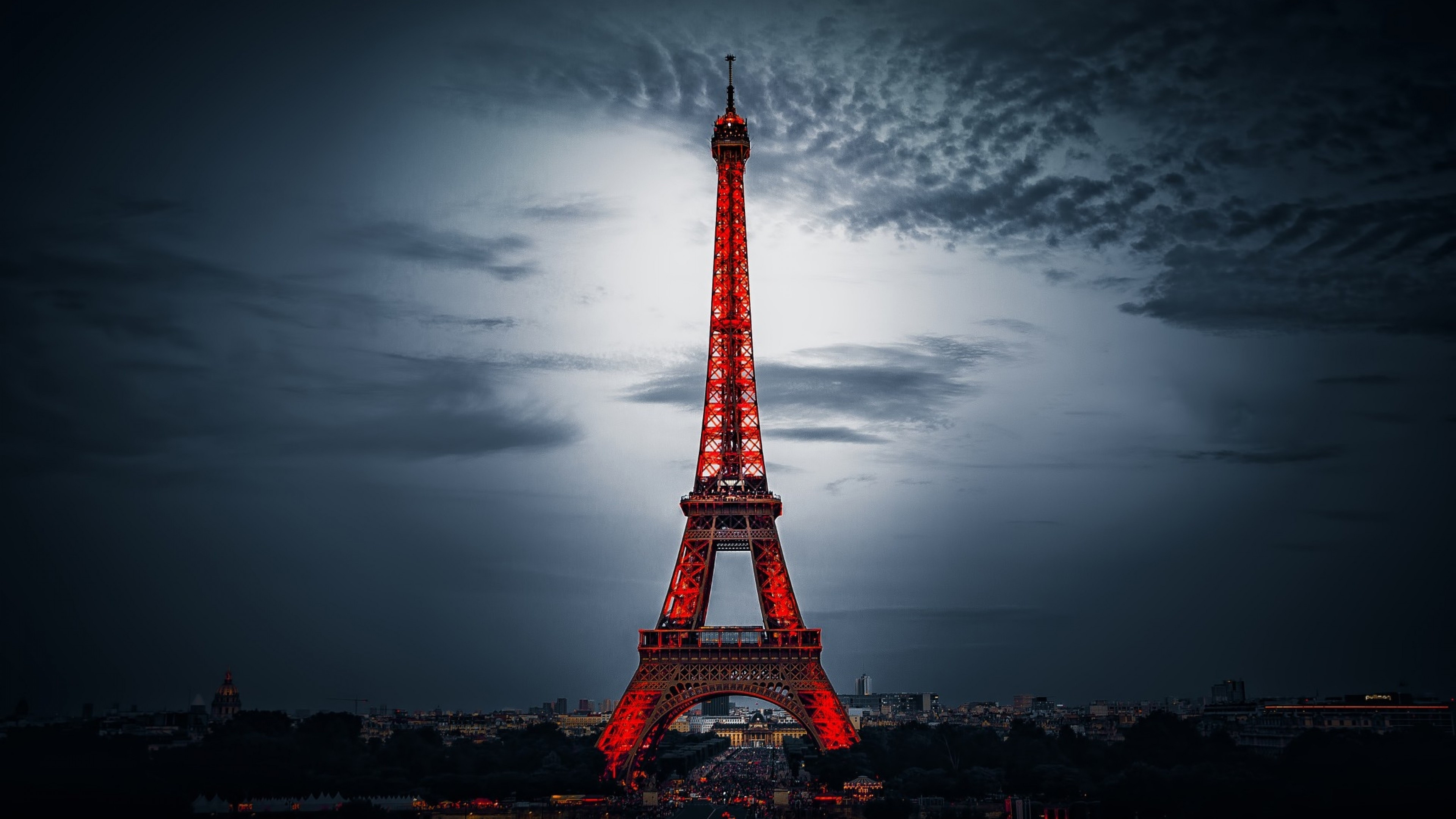Paris: Eiffel Tower, The symbol of France. 3840x2160 4K Wallpaper.