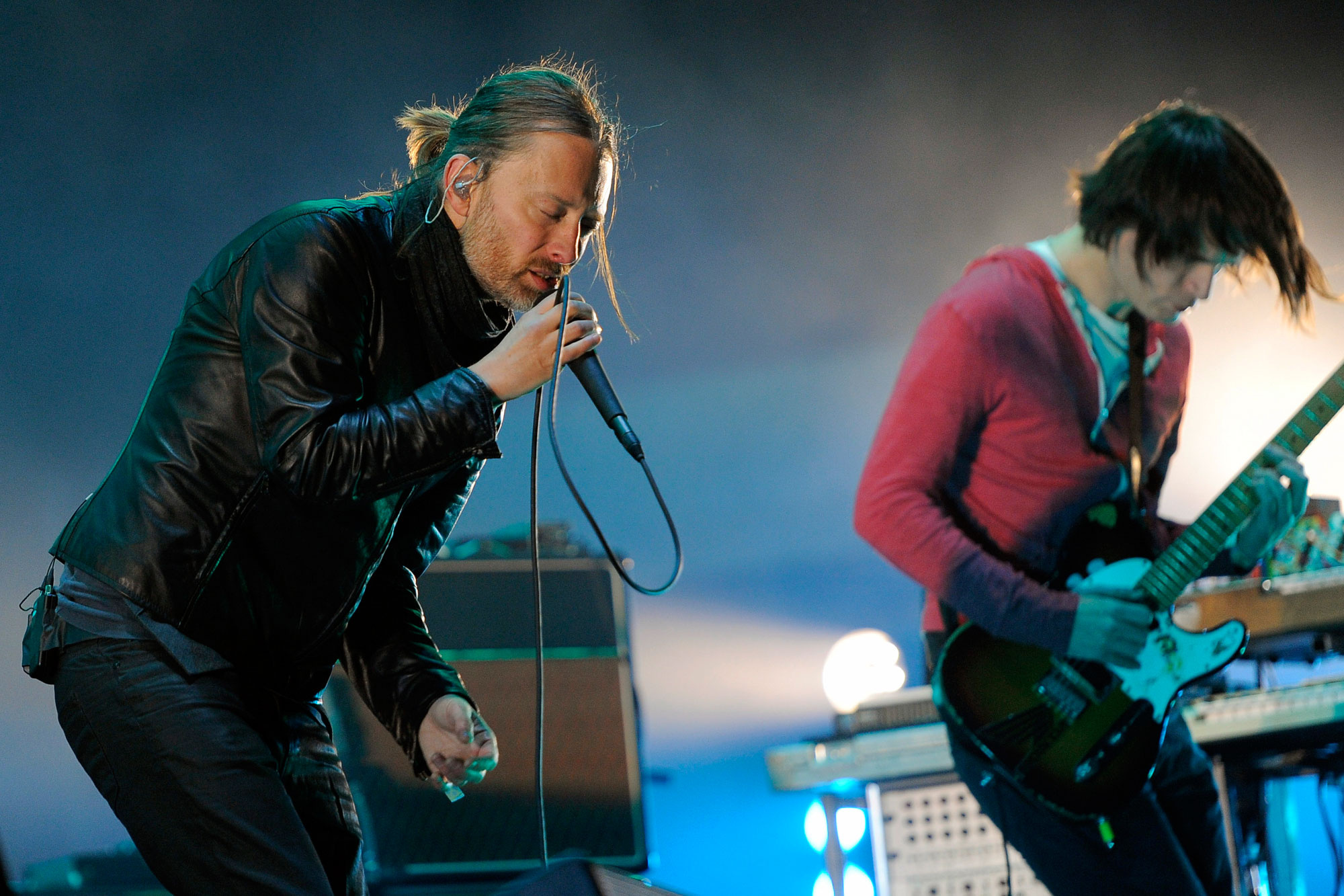 Radiohead, Thom Yorke, Relationship experiences, Emotional music, 2000x1340 HD Desktop
