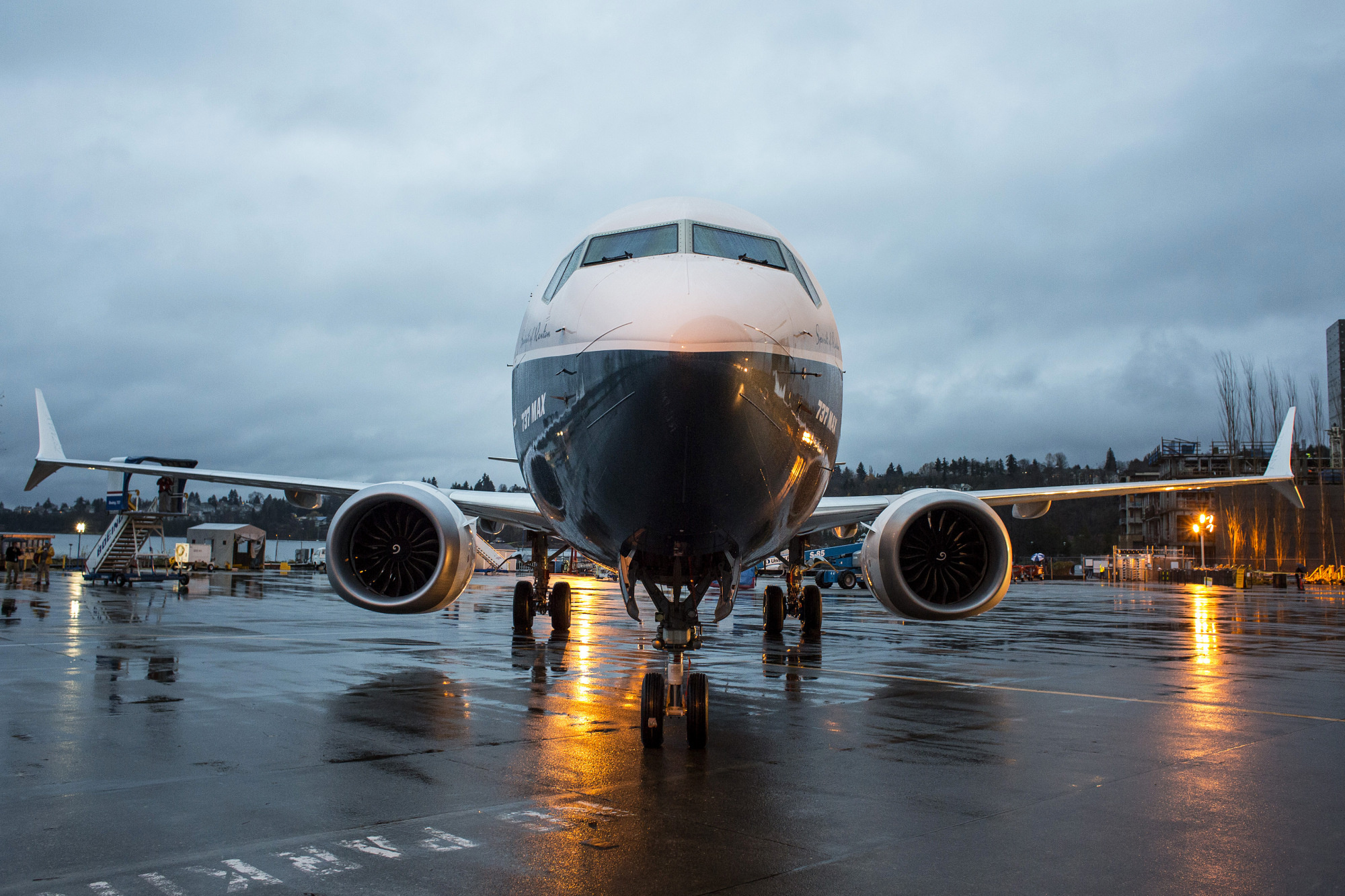 Boeing 737 MAX, Flight safety concerns, Public trust, 2000x1340 HD Desktop