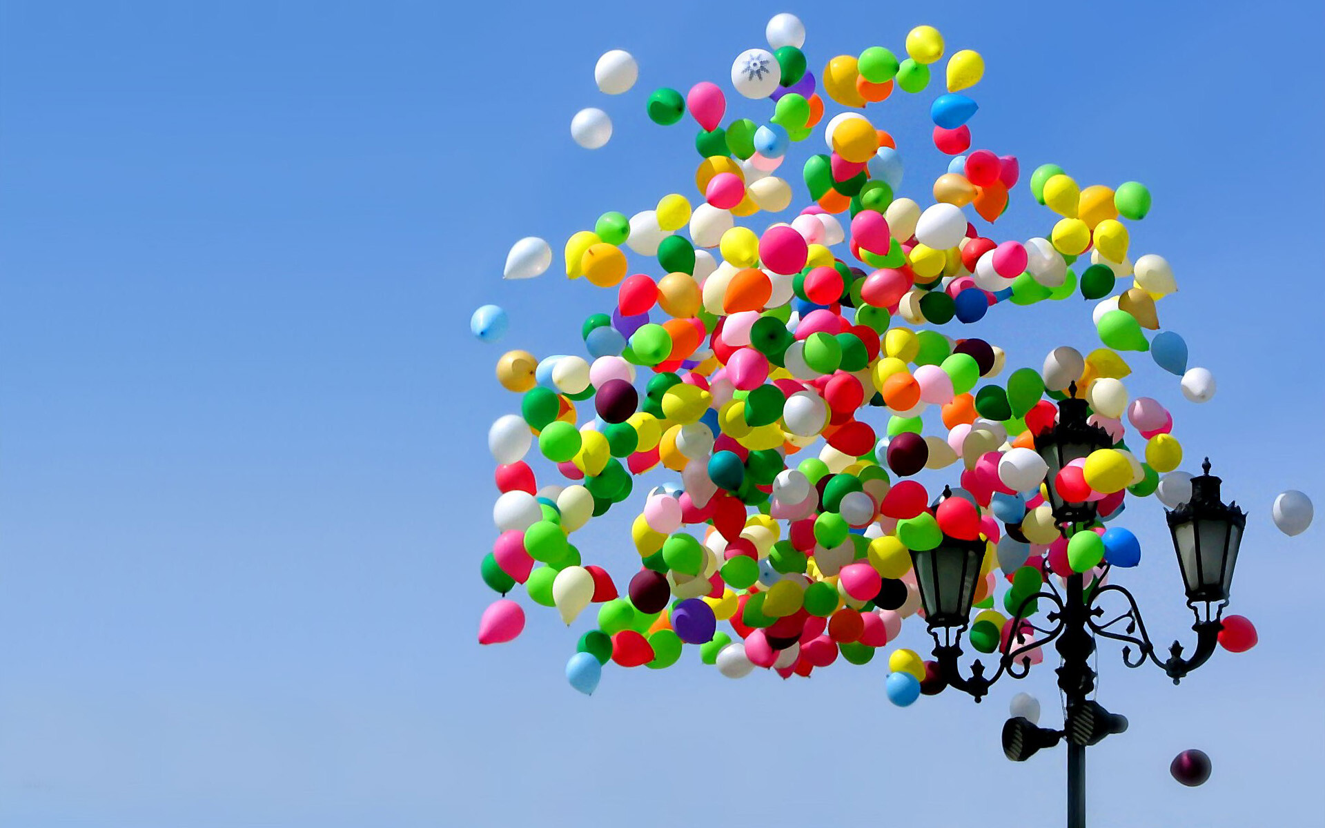 Balloons: The first modern rubber gasbags on record were made by Michael Faraday in 1824. 1920x1200 HD Wallpaper.