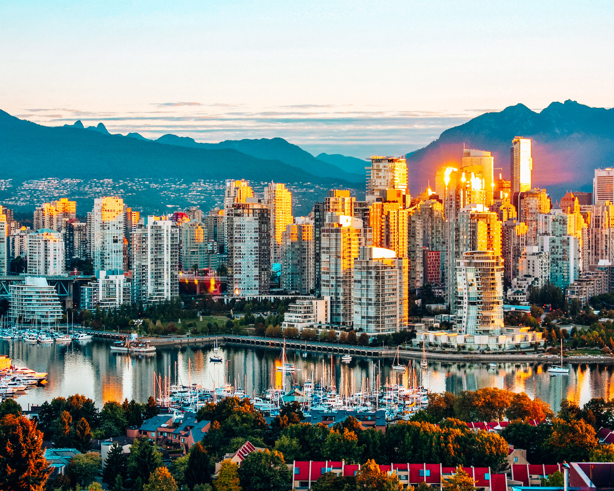 Vancouver Skyline, Insider's guide, Must-do activities, Local recommendations, 2050x1640 HD Desktop