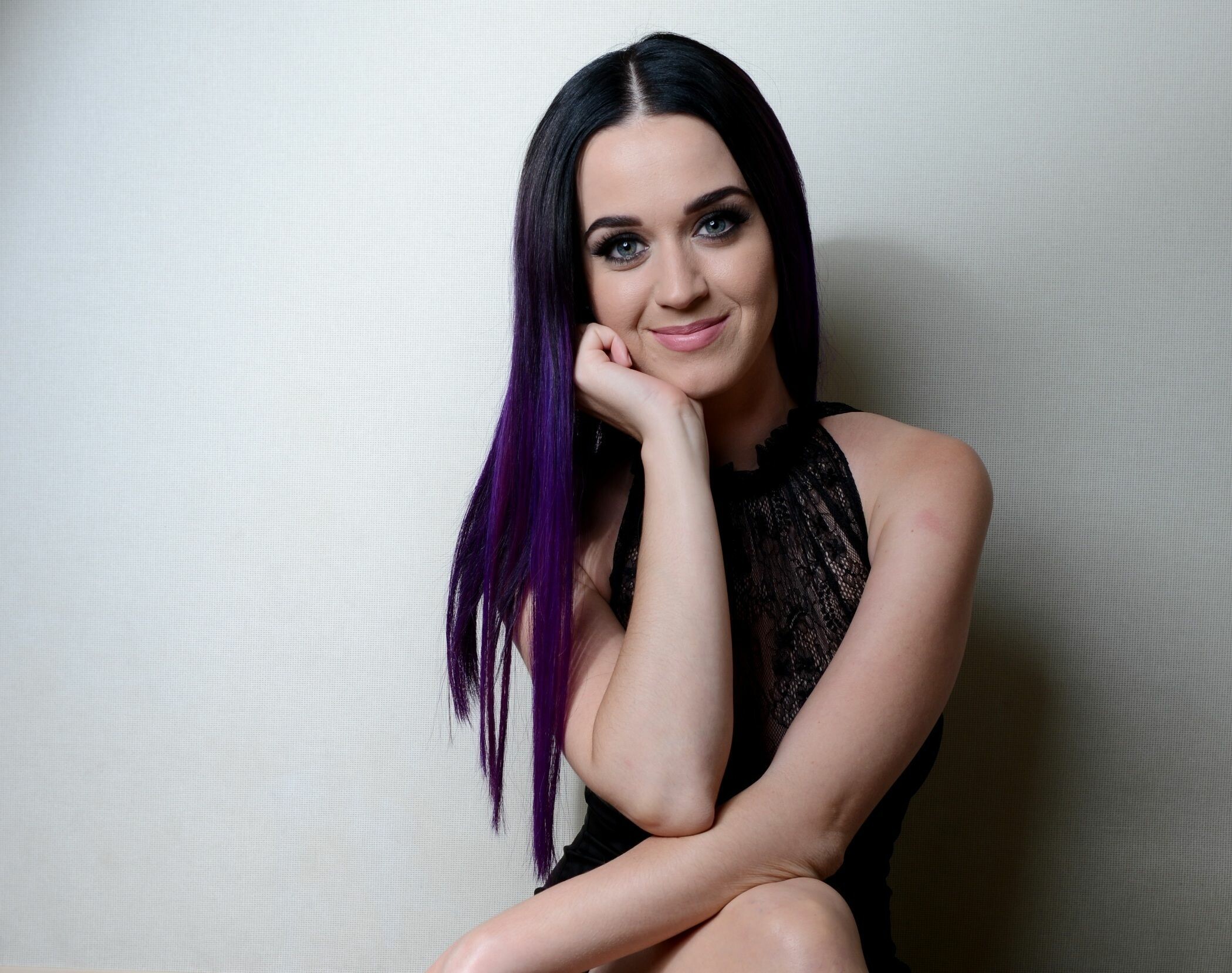 Katy Perry: "Walking on Air" was released to digital retailers on September 30, 2013. 2100x1660 HD Wallpaper.