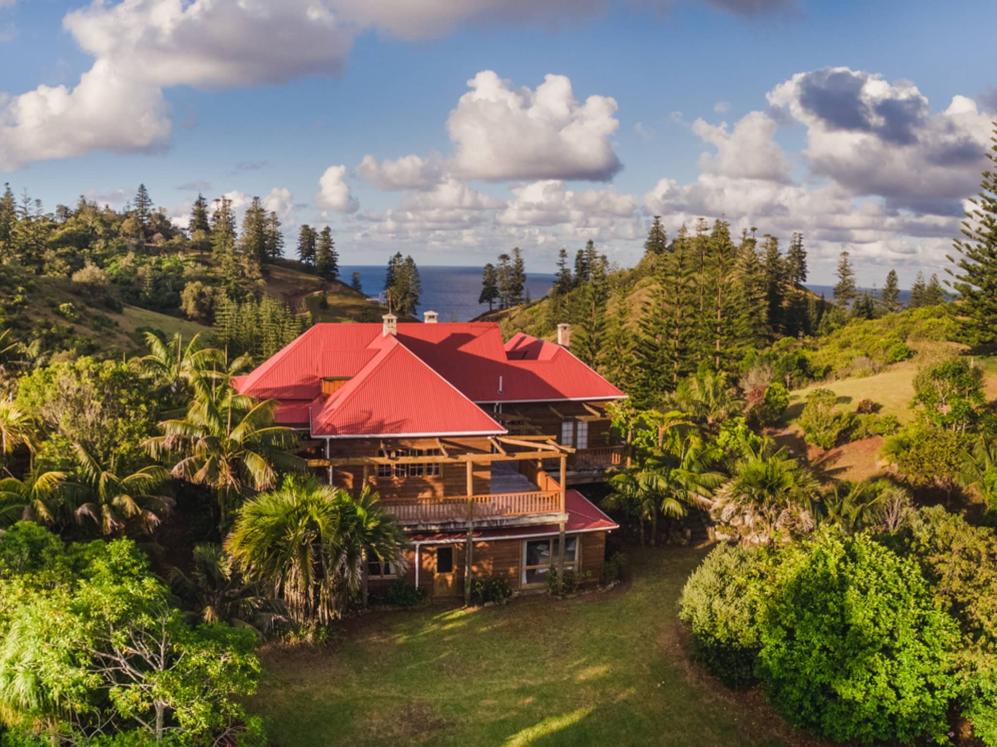 Norfolk Island, Tintoela hunkys homestead, Hot deal, Travel centre, 2050x1540 HD Desktop