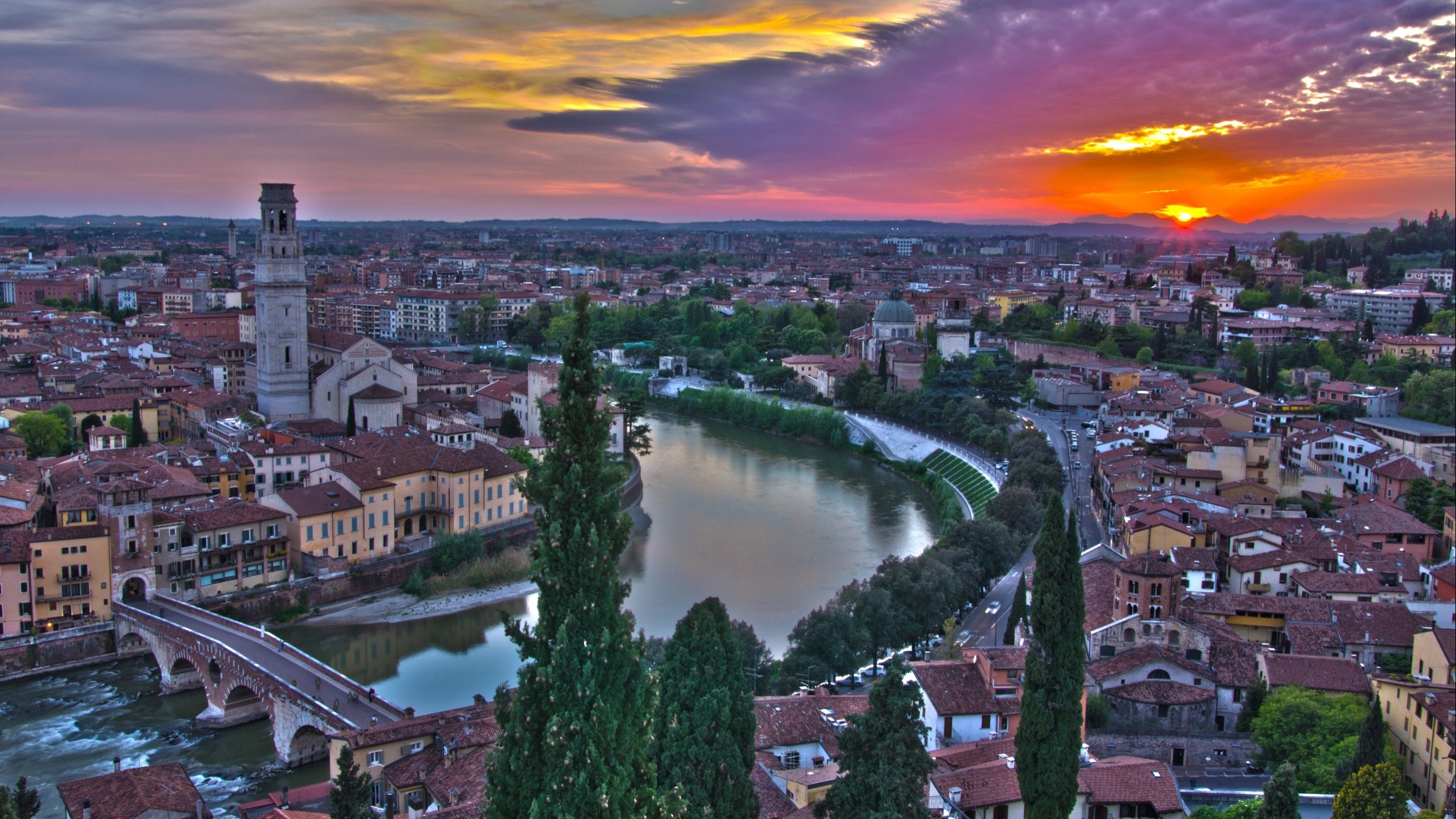 Verona Travels, Captivating wallpapers, Stunning backgrounds, Visual delight, 2560x1440 HD Desktop