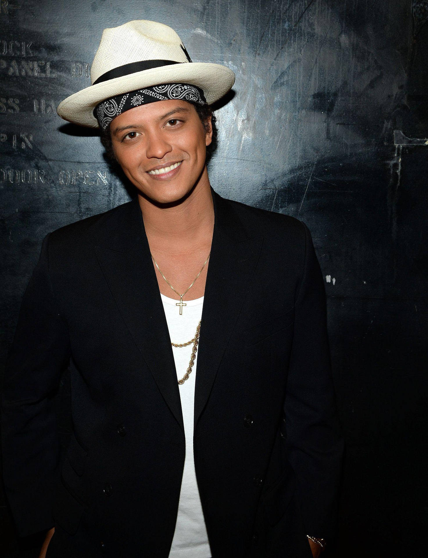 Bruno Mars, Smiling artist, Vibrant wallpaper, Celebrity portrait, 1480x1920 HD Phone