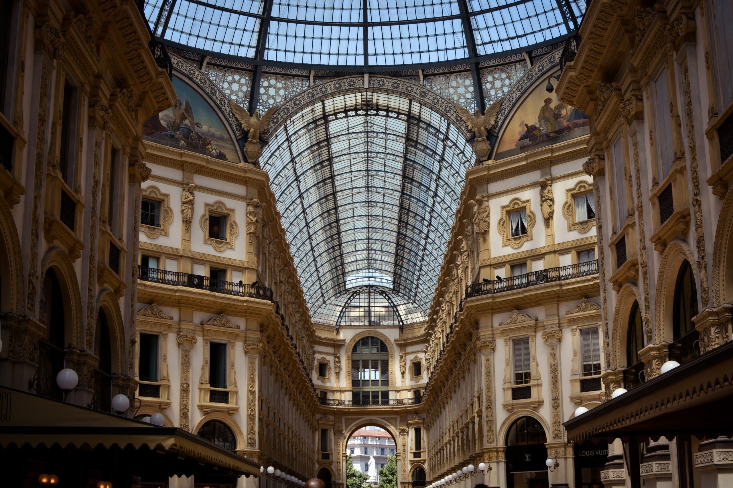 Milan travels, Milan facts, Local guides, Insider information, 2560x1710 HD Desktop