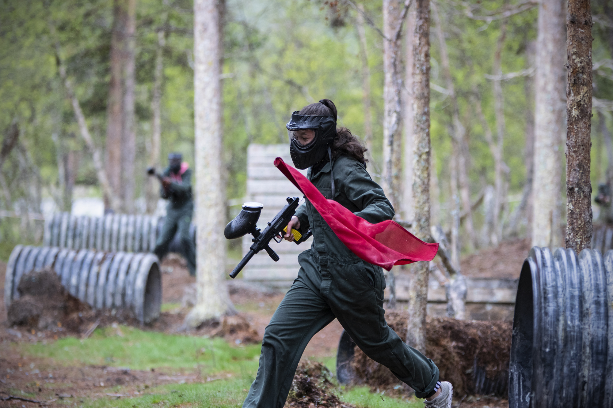 Paintball: Capture the flag - a team combat sport in which players try to get the opponent's flag. 2000x1340 HD Wallpaper.