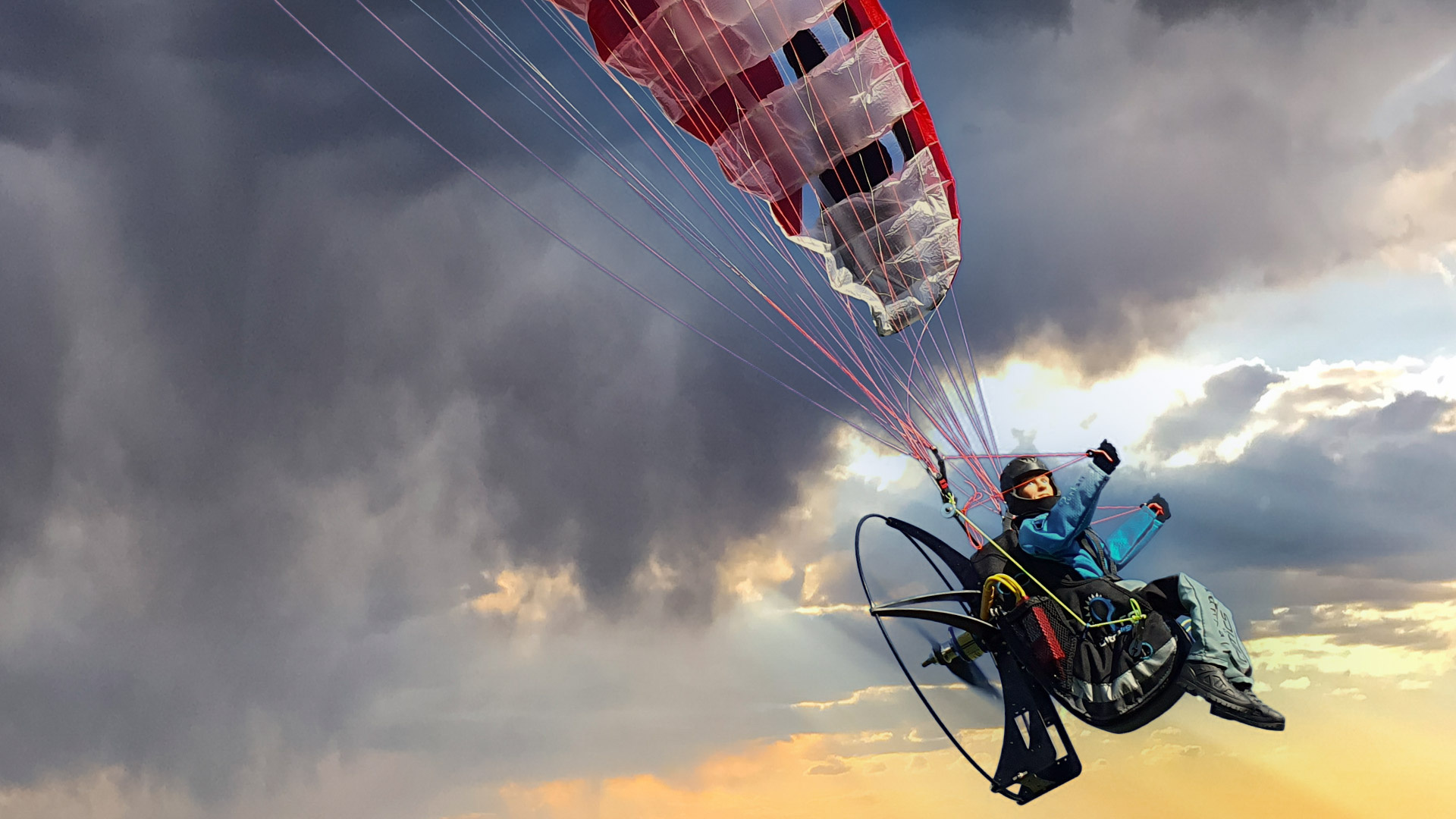 Paramotoring: Pro ultralight RC Paragliding Flight System, Cefics PPG. 1920x1080 Full HD Background.