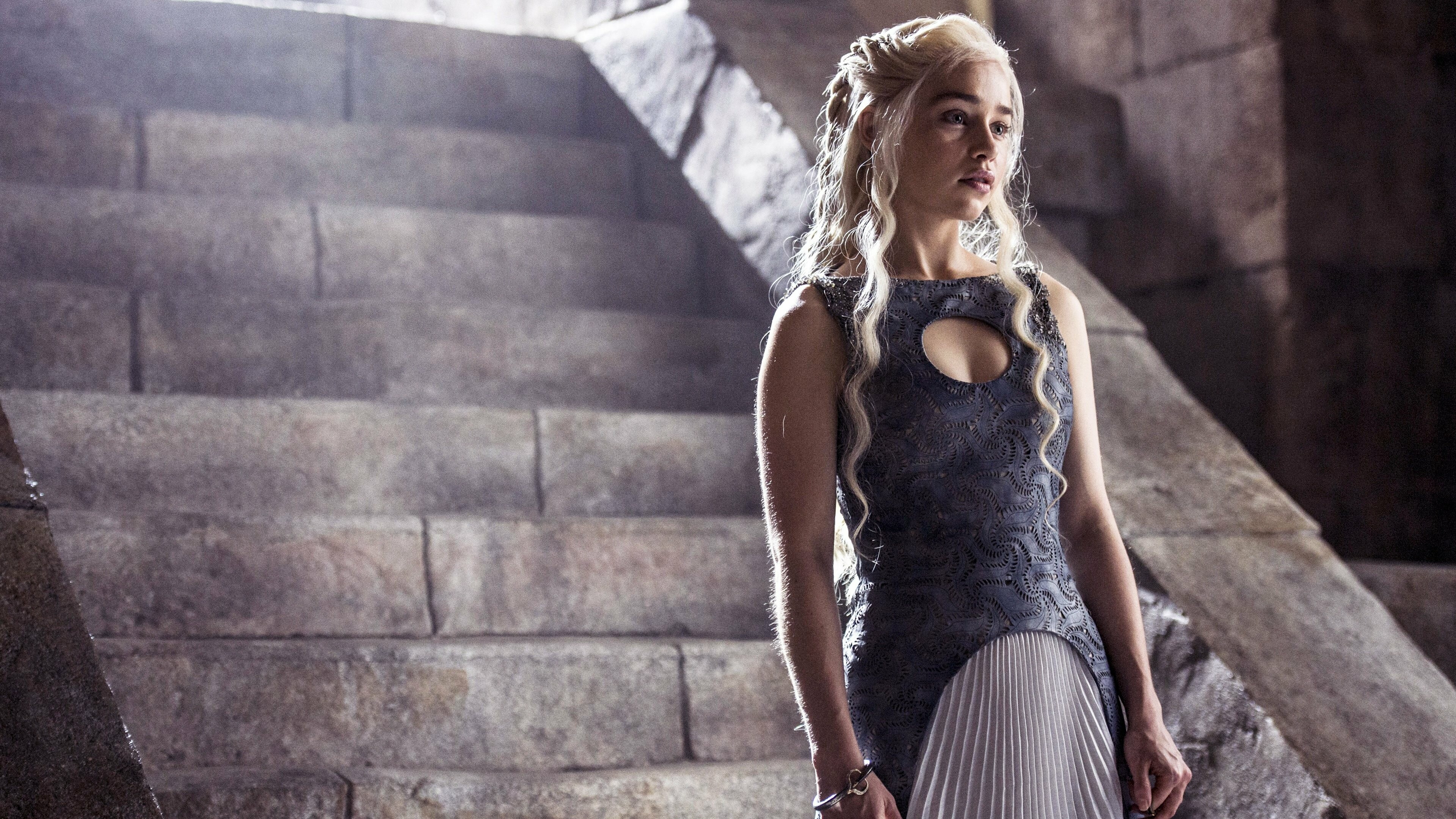 Game of Thrones: Daenerys Targaryen, portrayed by English actress Emilia Clarke. 3840x2160 4K Background.