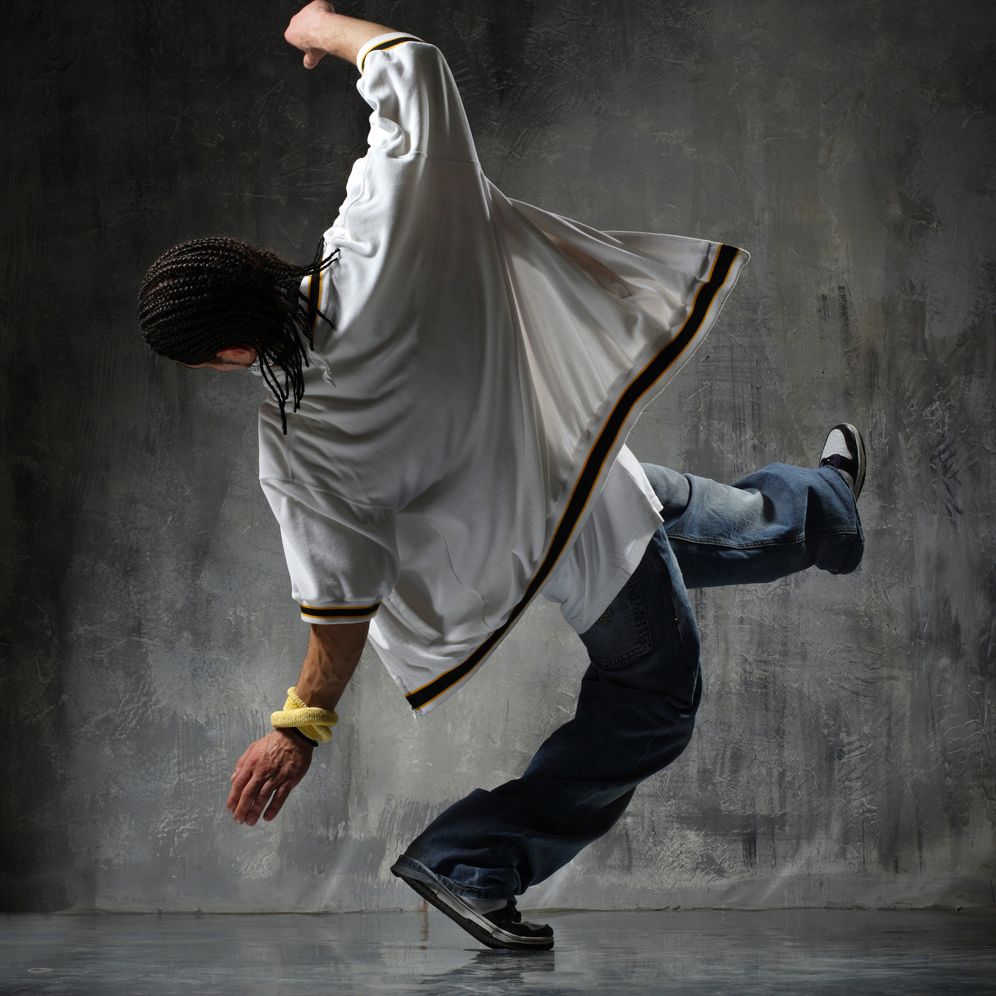 House Dance: Hip hop, The style that is all about freedom, improvisation, and feeling the music. 2050x2050 HD Wallpaper.