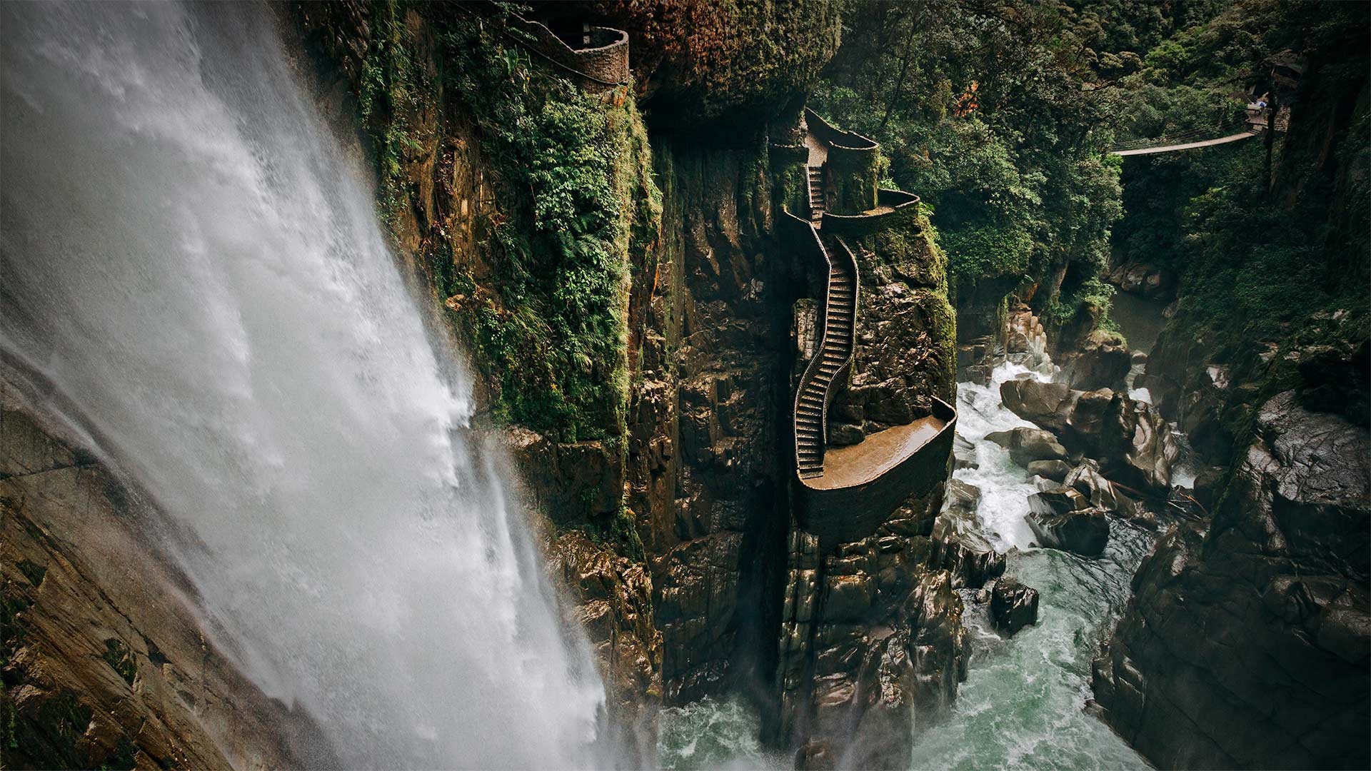 Ecuador: Ecuador's tallest and most famous waterfall. 1920x1080 Full HD Background.