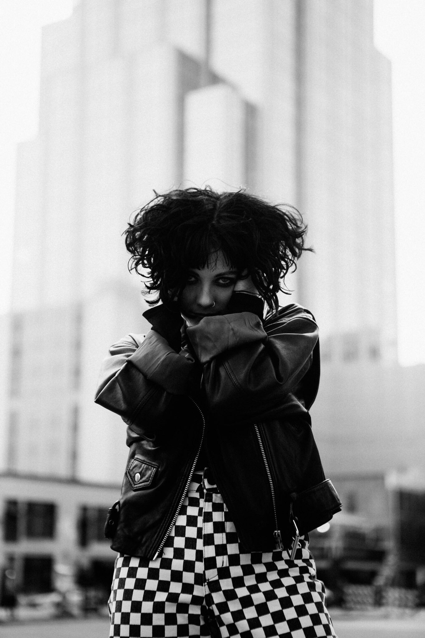 Pale Waves, Indie pop band, Music style, Unique sound, 1370x2050 HD Handy