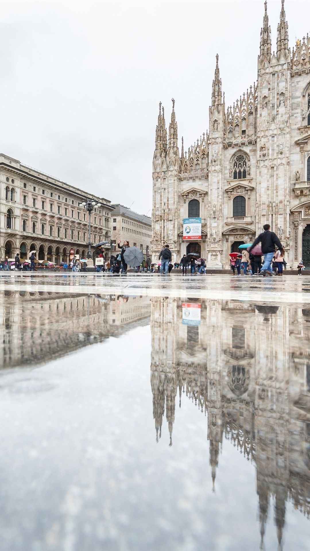 Milan fashion, Famous landmarks, Urban aesthetics, Italian lifestyle, 1080x1920 Full HD Phone