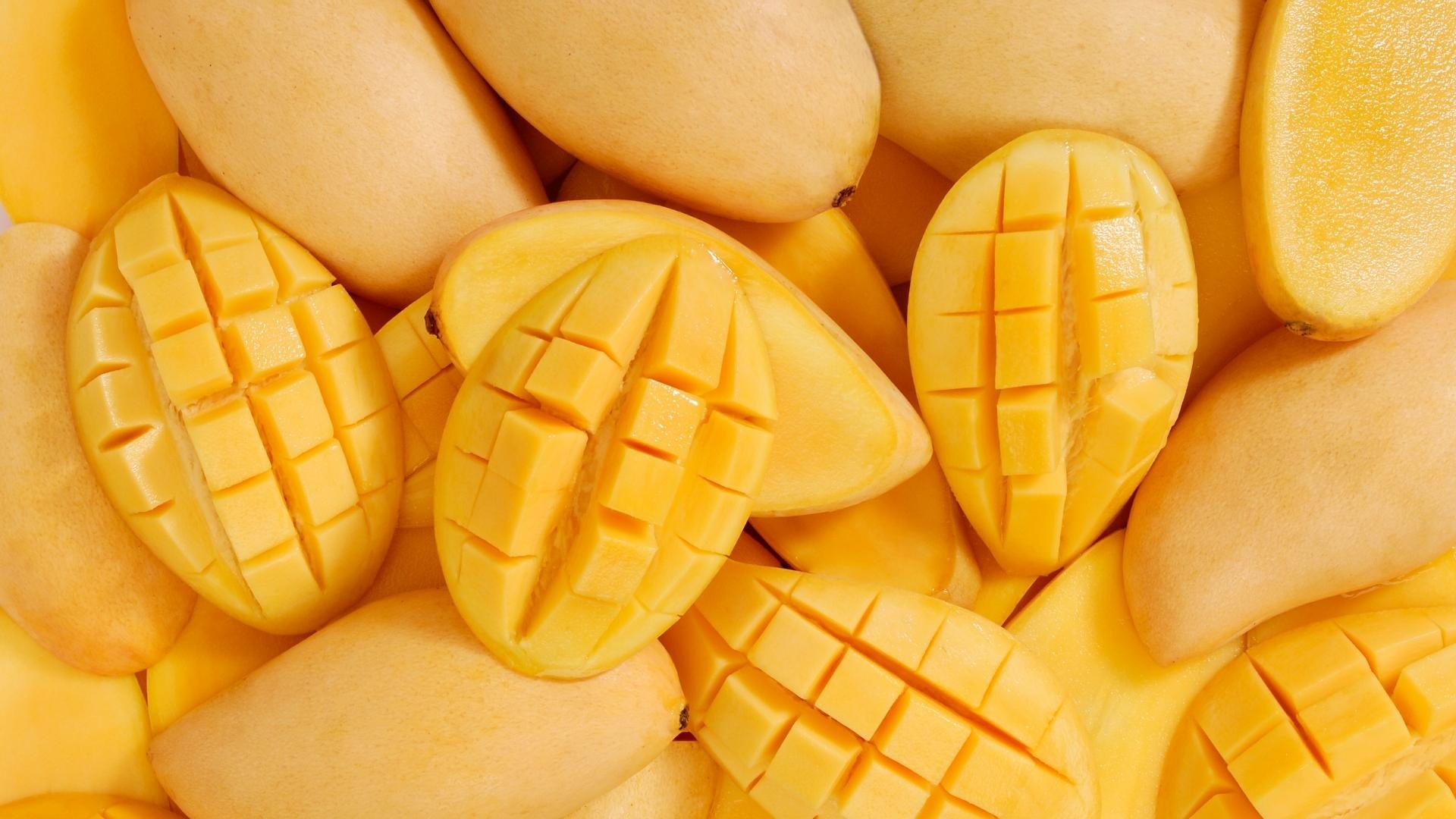 Mango: Rich in beta-carotene, a pigment responsible for the yellow-orange color of the fruit. 1920x1080 Full HD Background.
