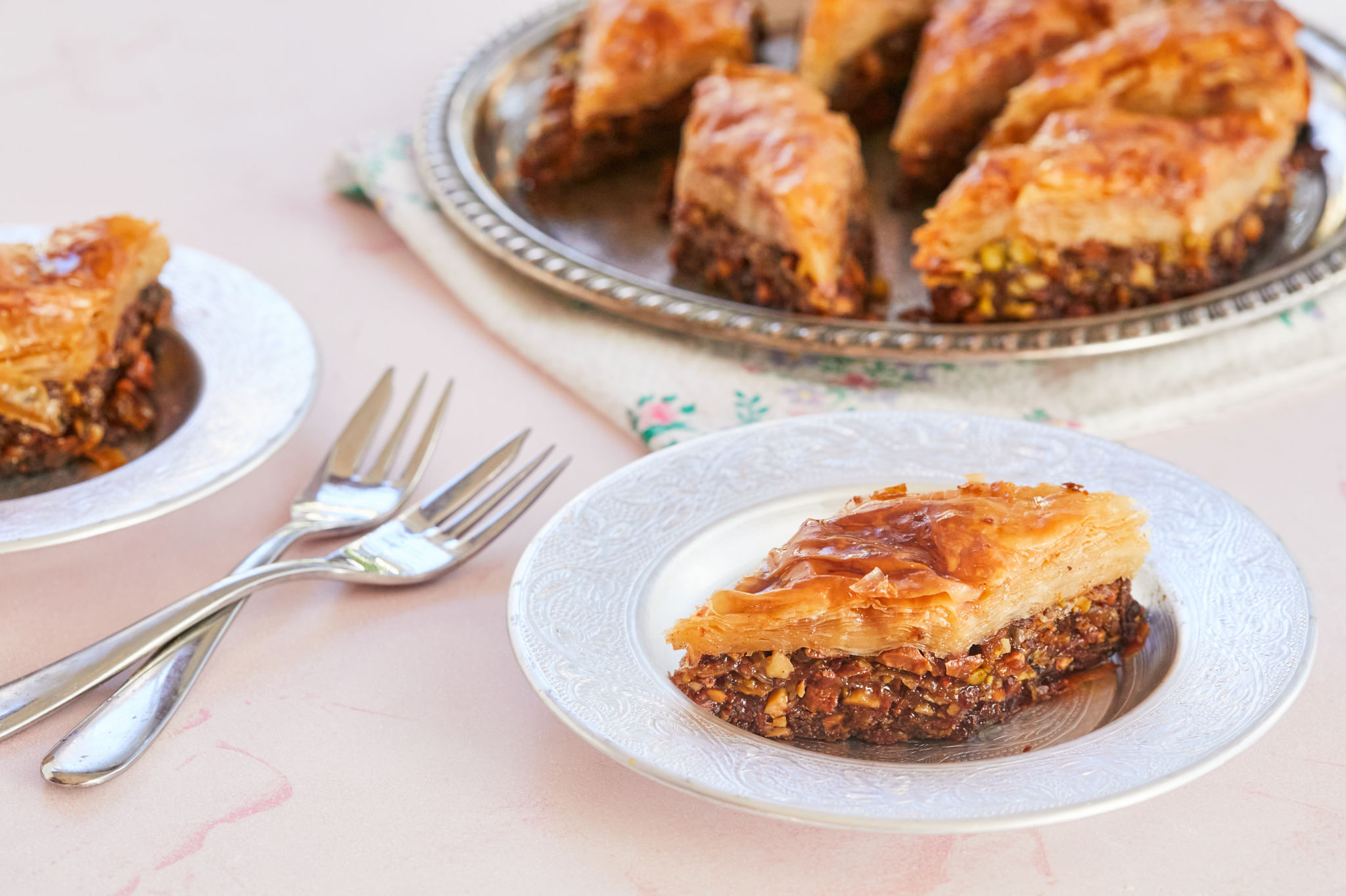 Baklava: The syrup is flavored with rose water or orange blossom water. 2050x1370 HD Background.