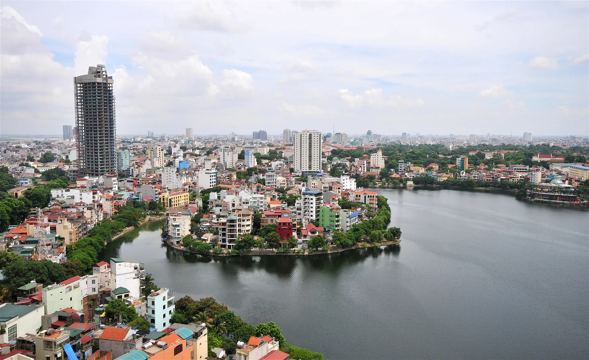Hanoi travel guide, Top tourist attractions, Explore Trek Zone, Sightseeing tips, 1920x1180 HD Desktop