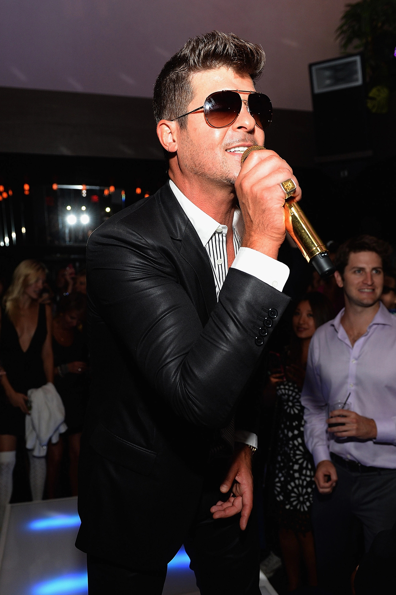 Robin Thicke, Blurred Lines controversy, Emily Ratajkowski, Allegations, 1340x2000 HD Handy