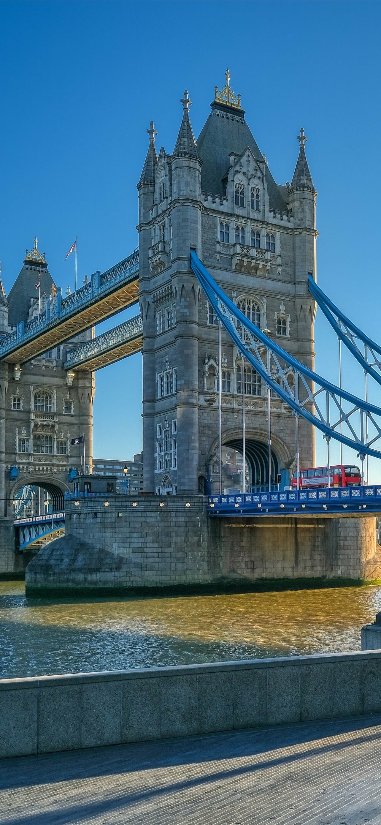 Tower Bridge: Moveable bridge, Tower, Waterway, UK. 1290x2780 HD Background.