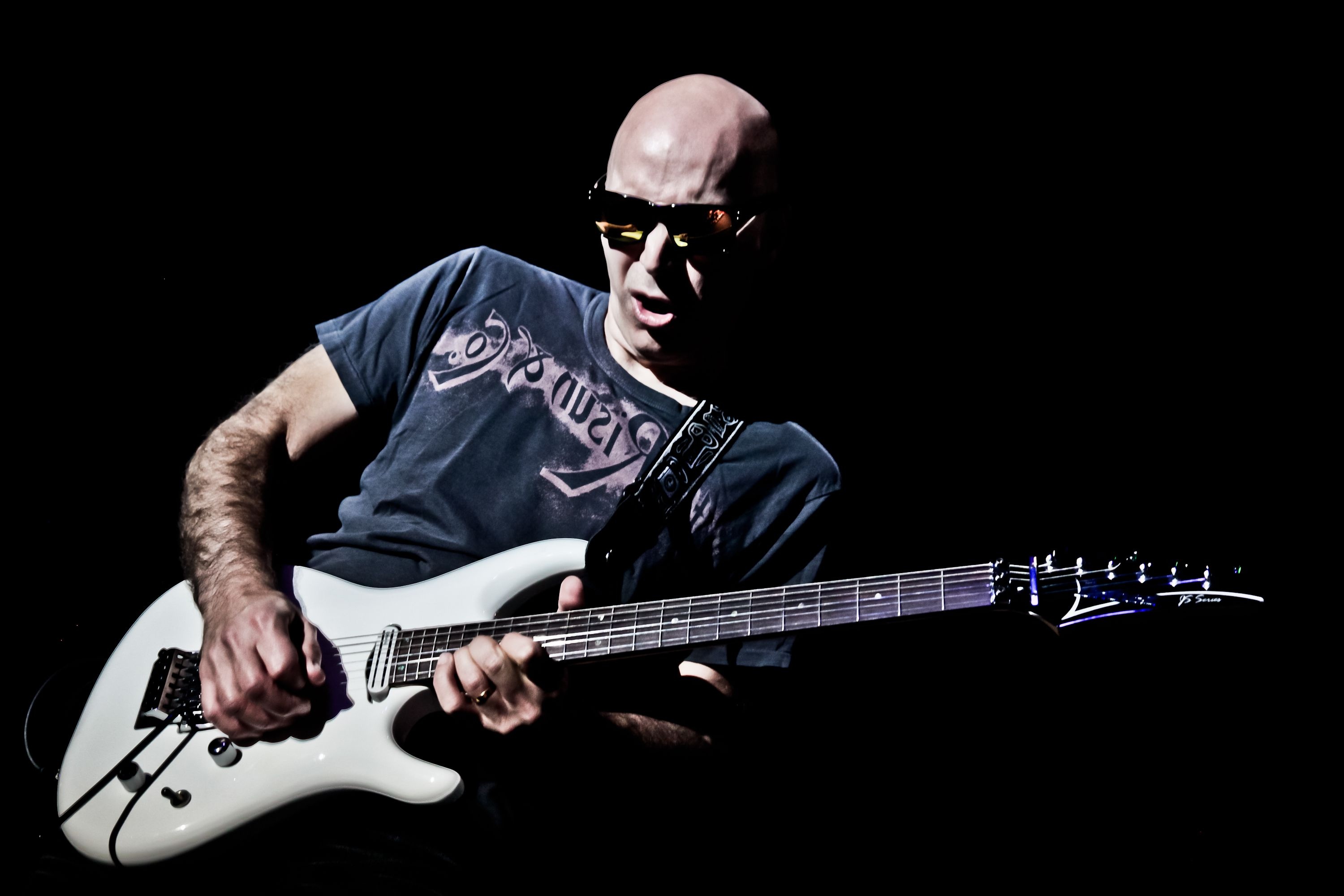 Joe Satriani, Music legend, Guitar, 3000x2000 HD Desktop
