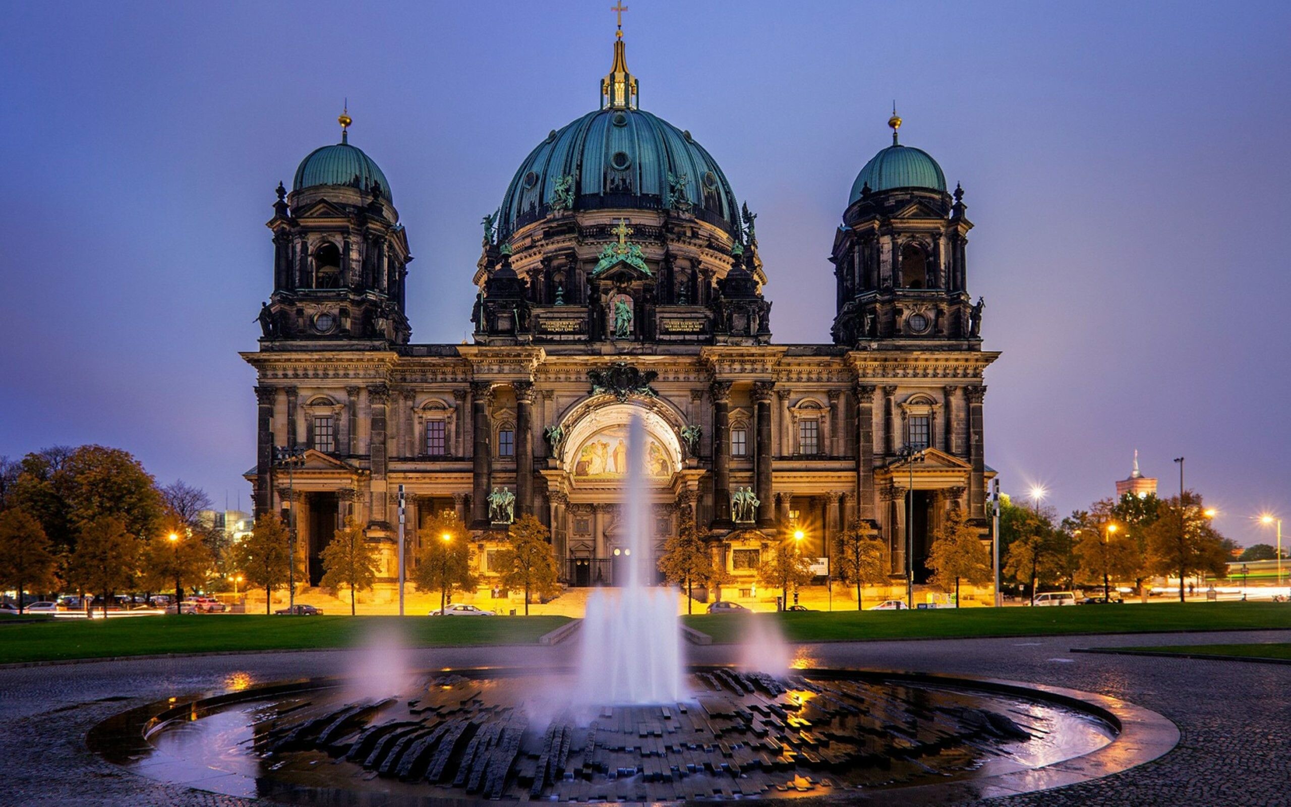 Germany: The Berlin Cathedral, Evangelical Supreme Parish and Collegiate Church. 2560x1600 HD Wallpaper.