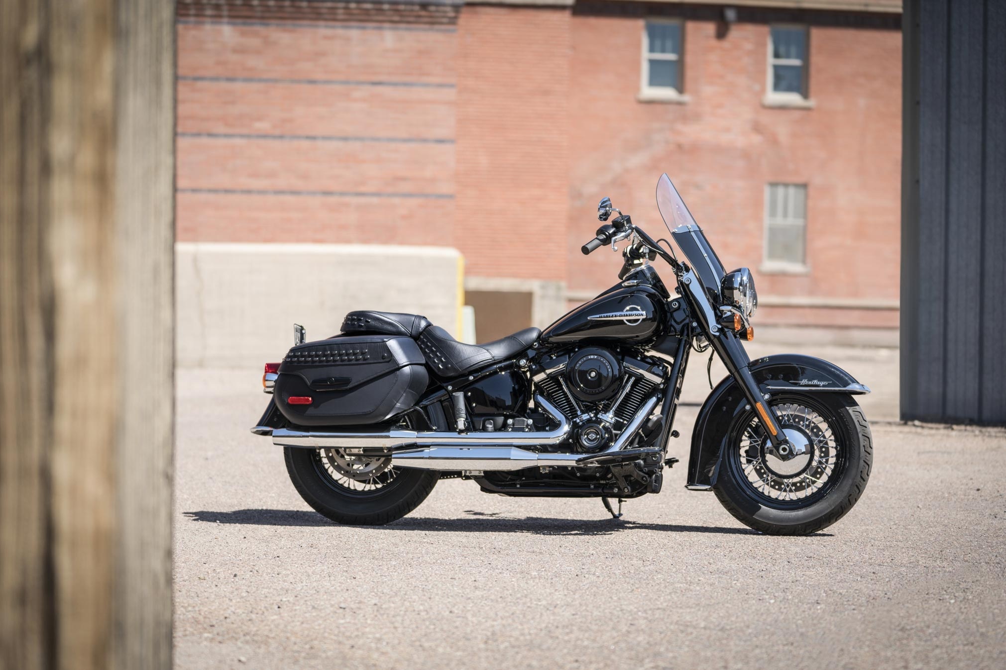 Harley-Davidson Heritage Classic 114, 2021 guide, Total motorcycle, Classic model, 2030x1350 HD Desktop