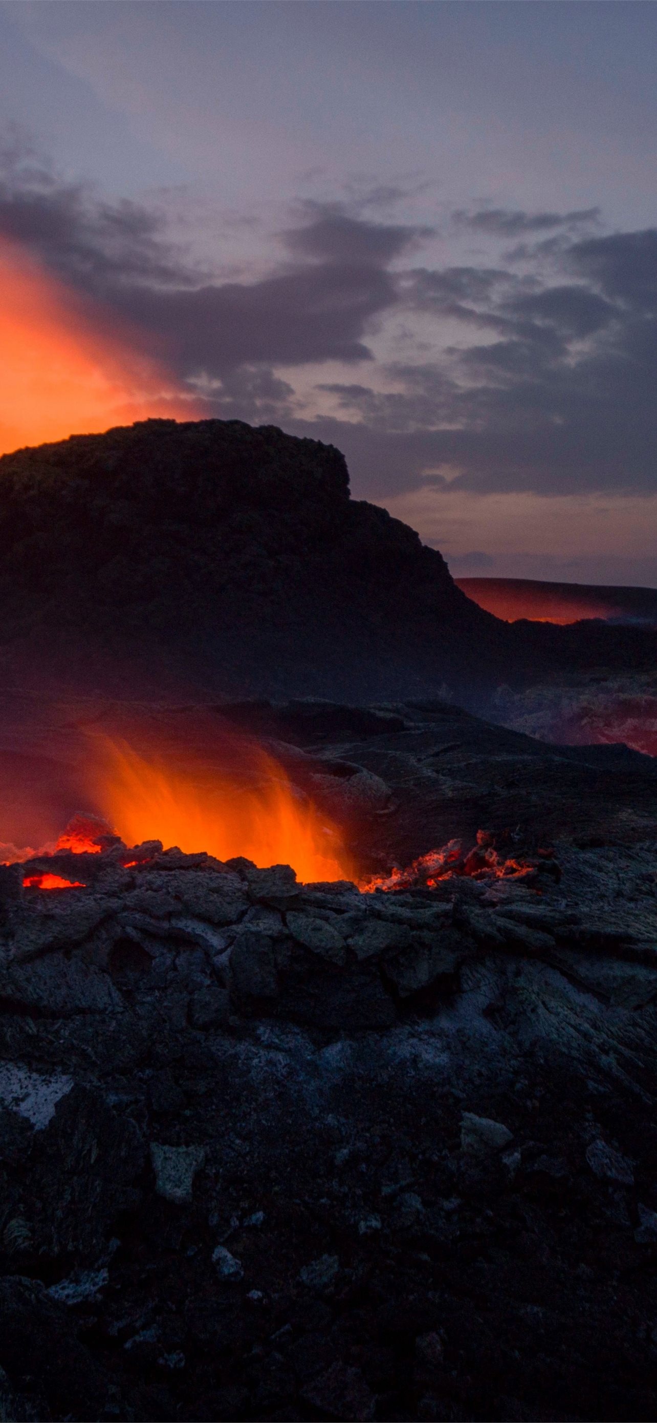 Volcanoes National Park (Hawaii), Lava, 4K Wallpapers, Backgrounds, 1290x2780 HD Handy