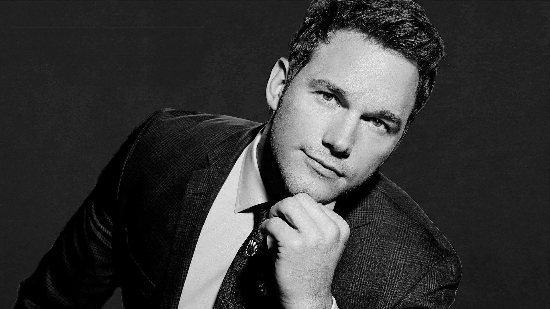 Chris Pratt: His notable films include “Zero Dark Thirty,” “Guardians of the Galaxy,” and “Jurassic Park”. 1920x1080 Full HD Background.