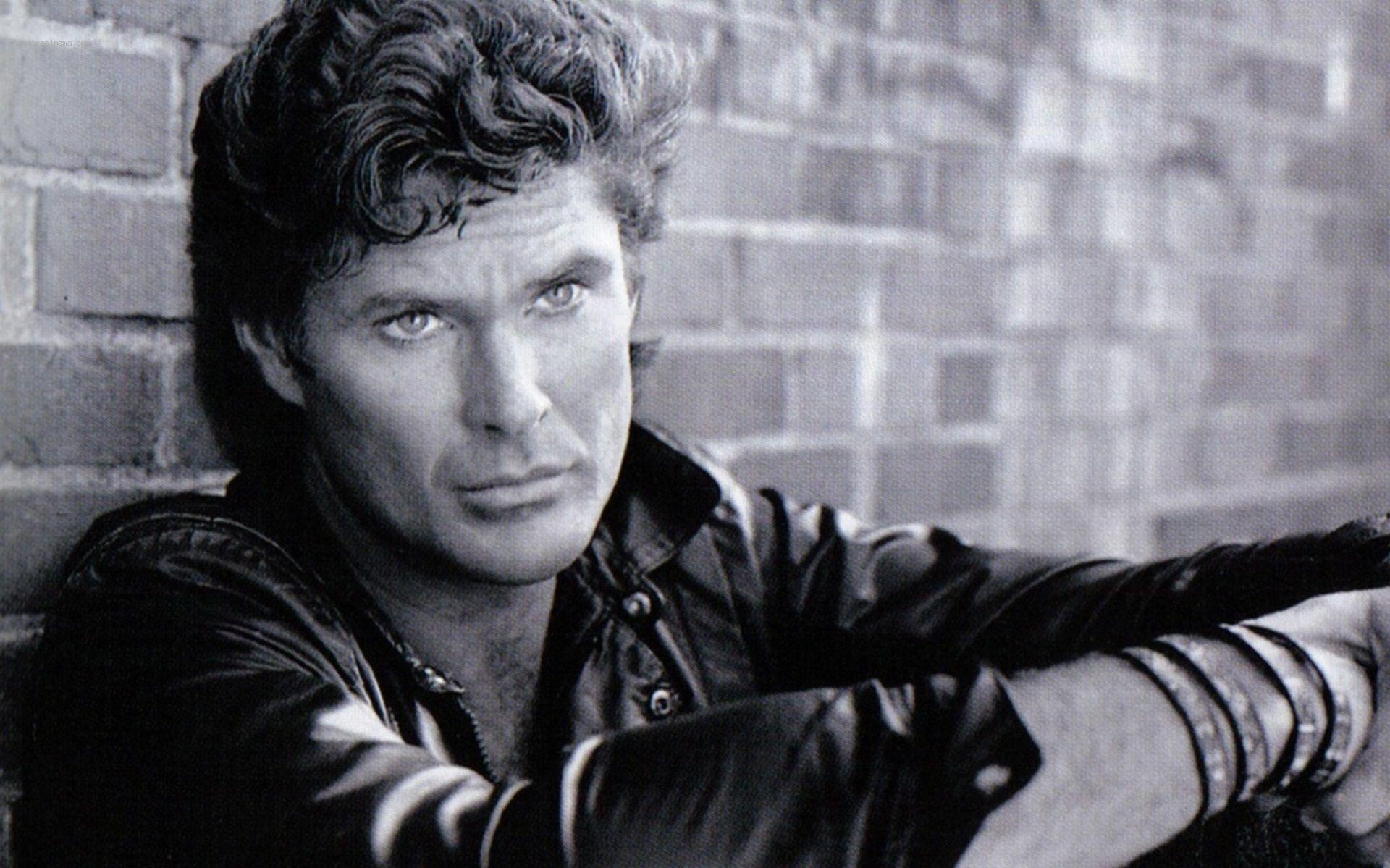 David Hasselhoff: Lonely Is The Night, Album: Looking for Freedom, 1989, Black and white. 1920x1200 HD Background.