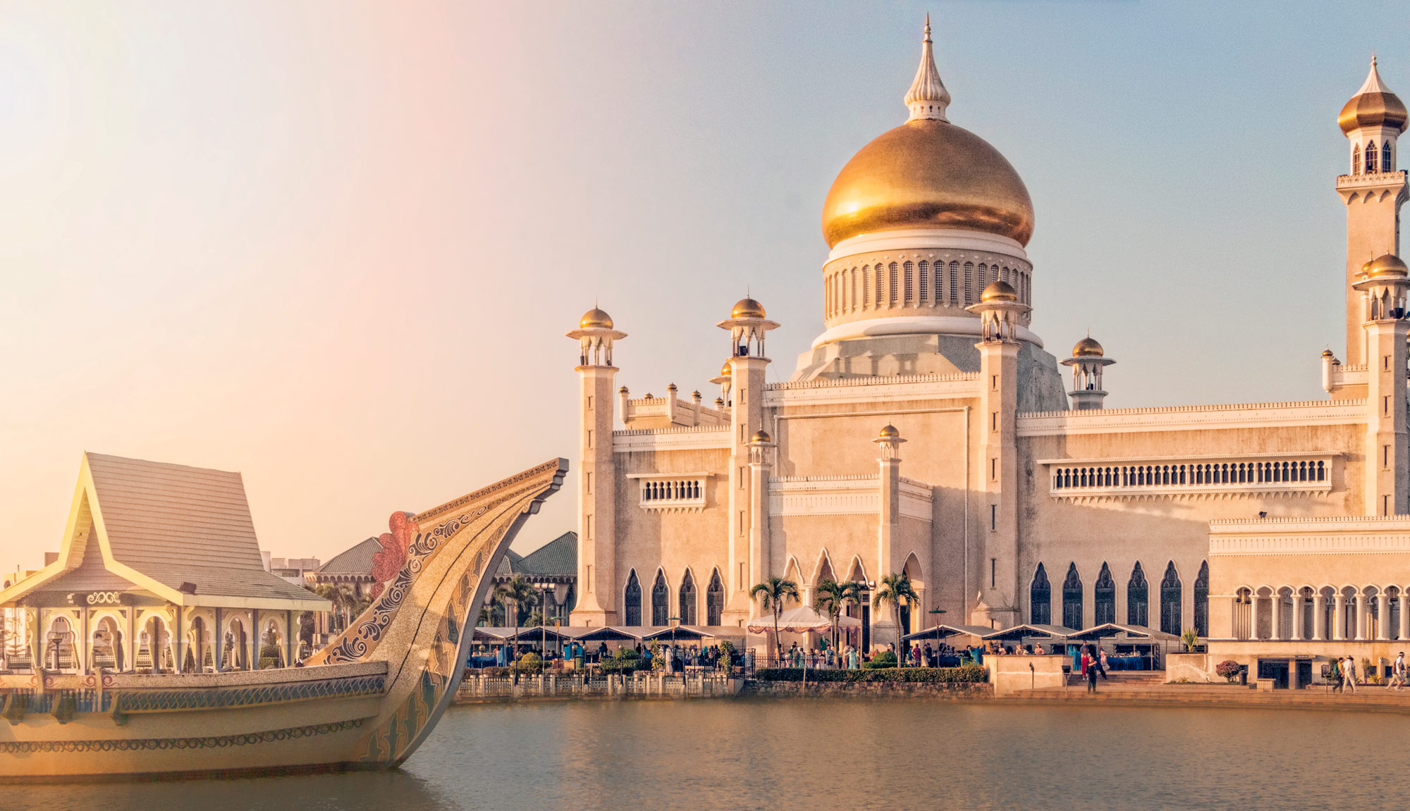 Brunei, Dan from Indiana, Travel experiences, Cultural immersion, 2000x1160 HD Desktop