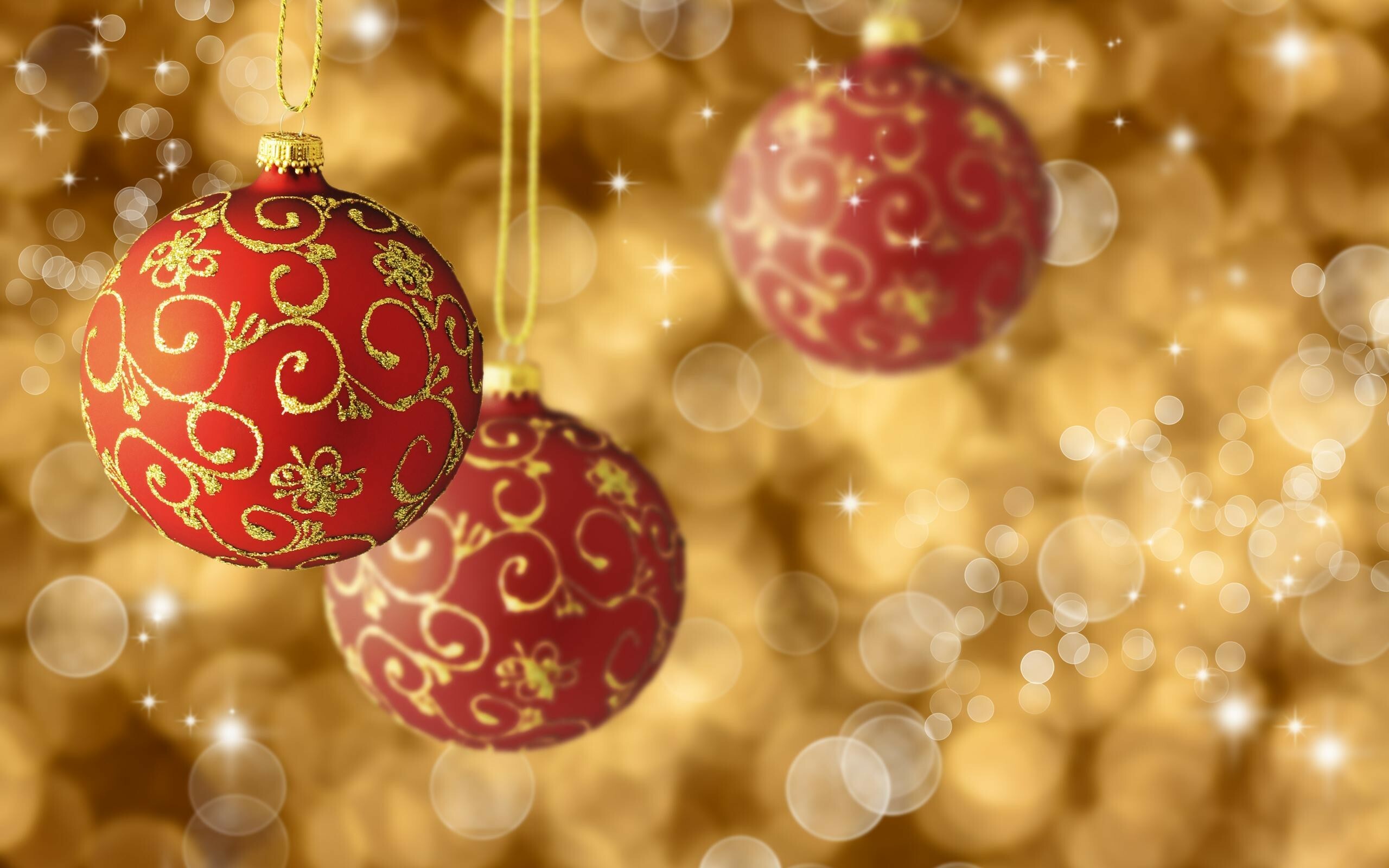 Christmas Ornament: Available in a variety of geometric shapes and image depictions, Globes. 2560x1600 HD Background.