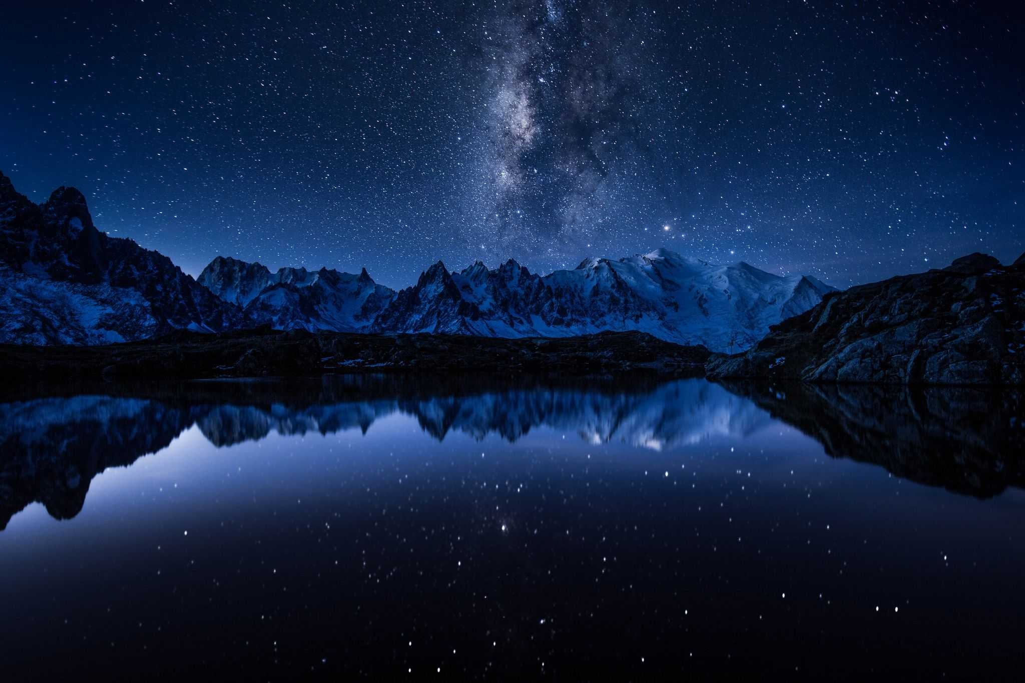 Desktop night sky wallpaper, Celestial beauty, Nighttime serenity, 2050x1370 HD Desktop