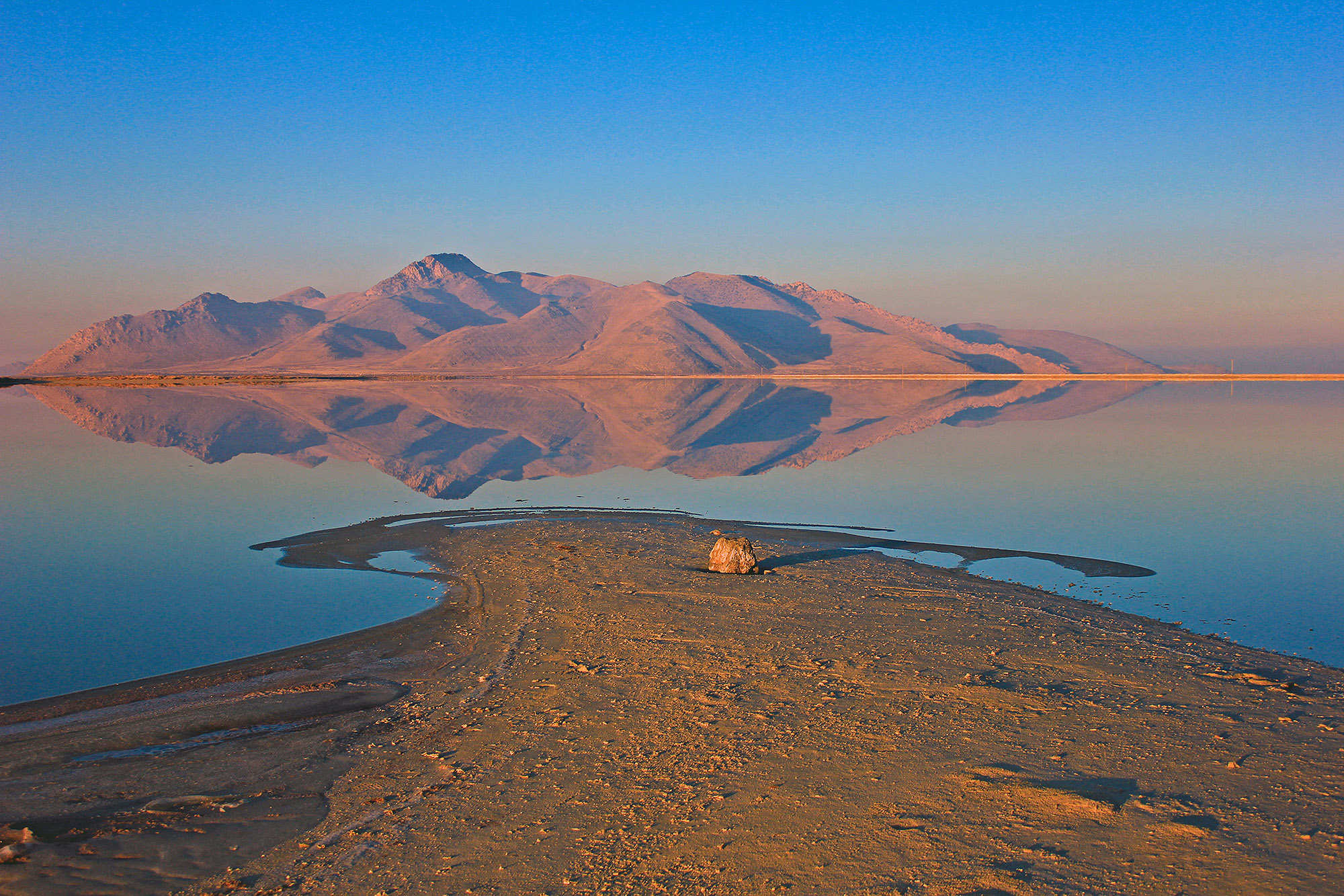 Salt lakes exploration, Natural wonders, Fascinating science, Utah, 2000x1340 HD Desktop