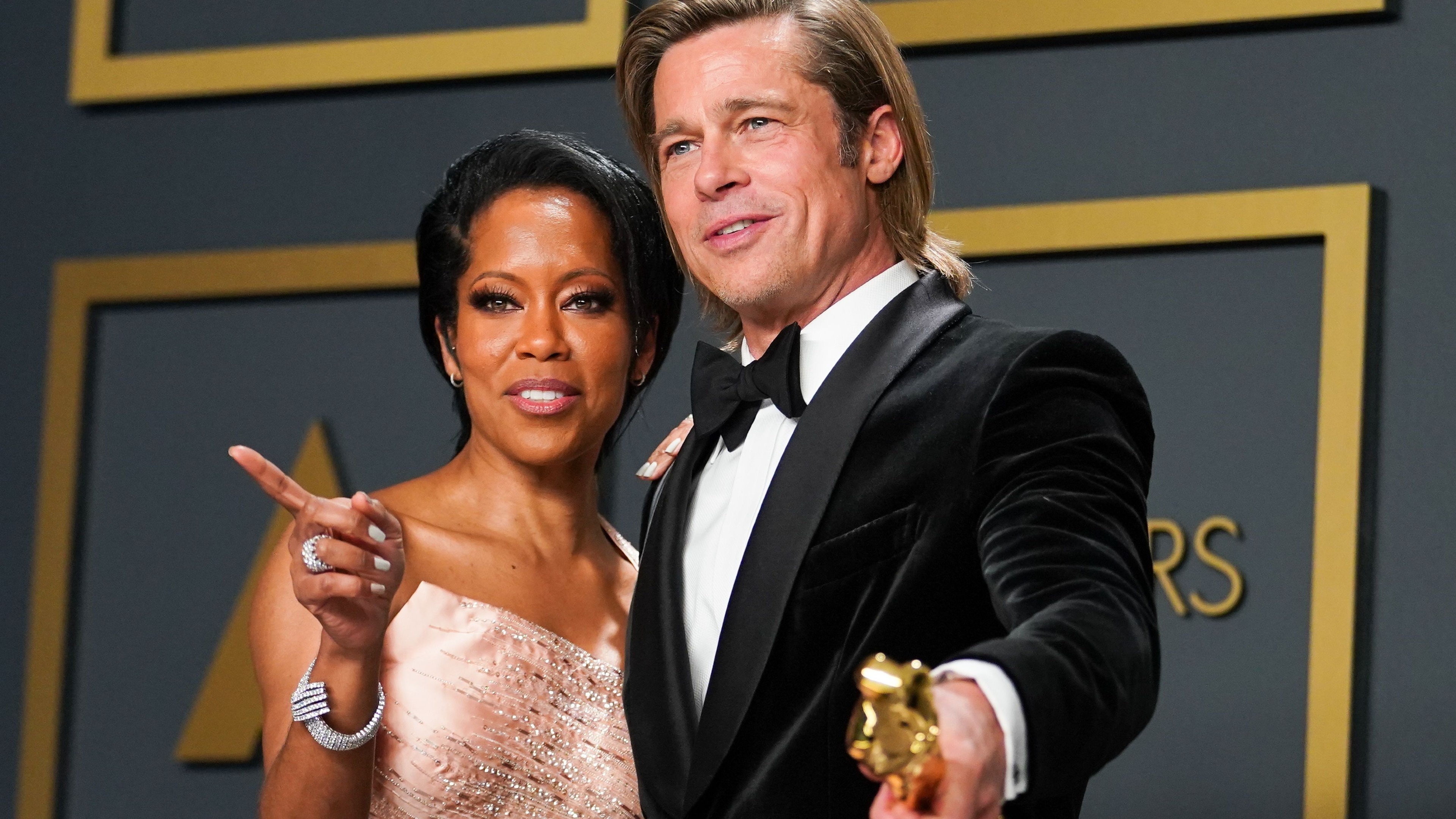 Heartwarming photos, Brad Pitt and Regina King, Oscars moments, Stars embracing, 3840x2160 4K Desktop