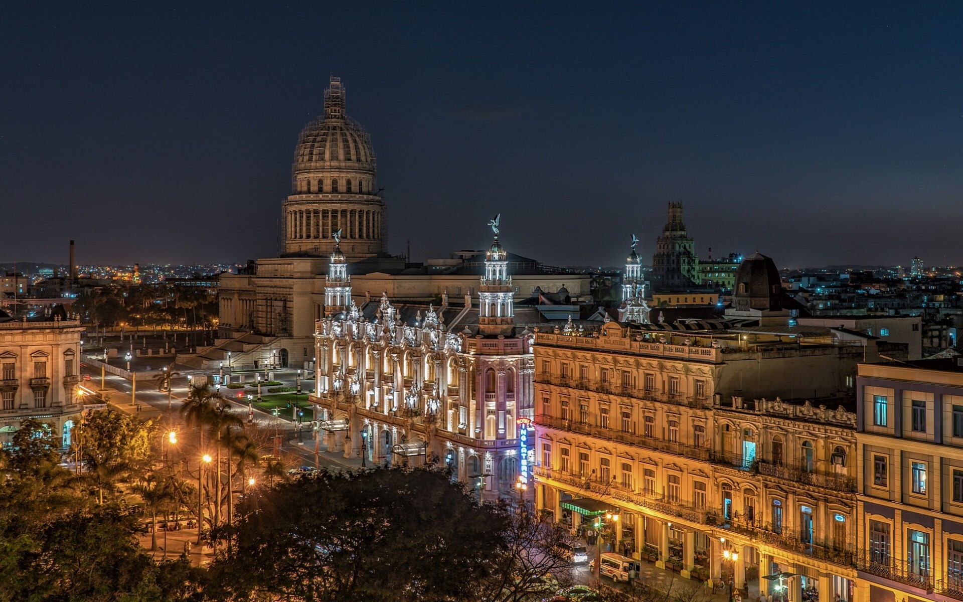 Cuba: Havana, El Capitolio, Parliament building, City lights, The Caribbean. 1920x1200 HD Background.