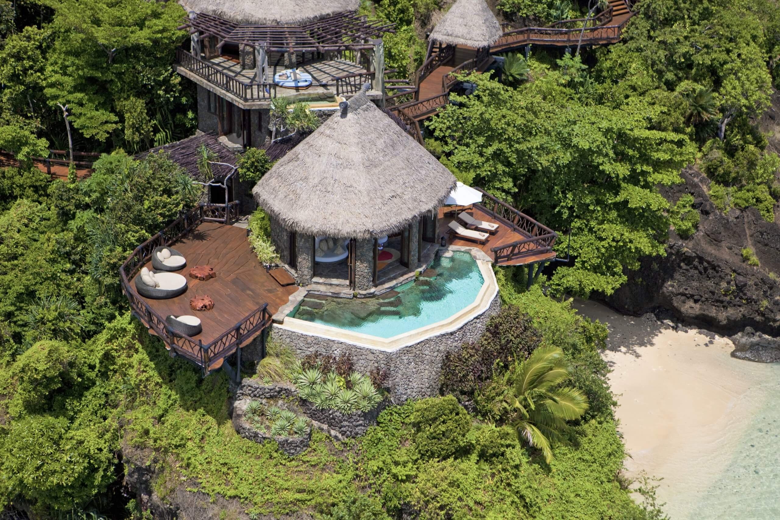 Fiji's hidden gem, Laucala Island retreat, Tropical luxury, Exquisite beauty, 2560x1710 HD Desktop