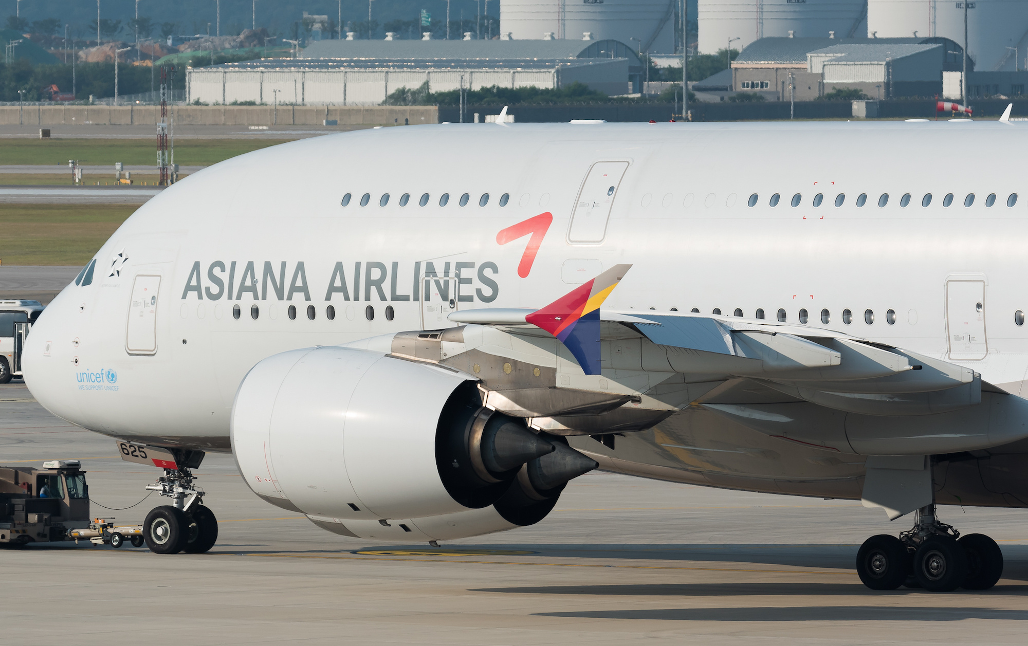 Asiana Airlines (Travels), Mergers and acquisitions, South Korea aviation market, Business developments, 2000x1260 HD Desktop