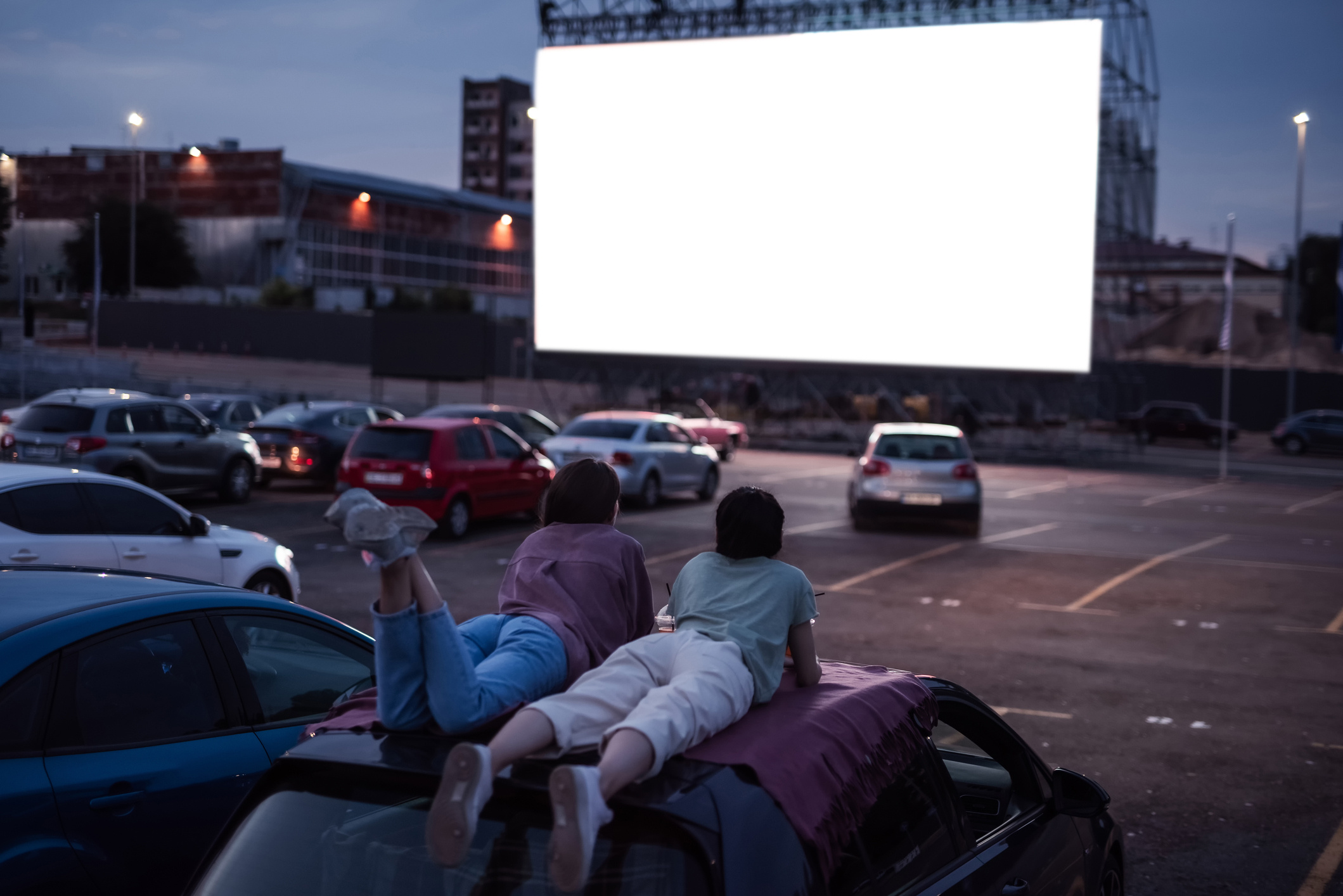 Drive-in movies, Outdoor screening, New Jersey, Retro cinema, 2120x1420 HD Desktop