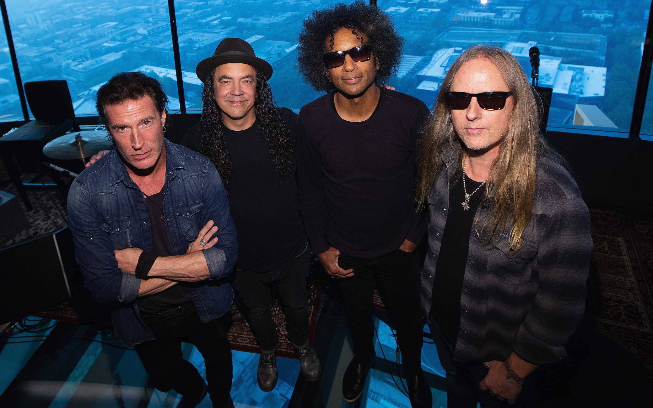 Alice In Chains, Catalog acquisition, Round Hill Flipboard, Music industry news, 2080x1310 HD Desktop