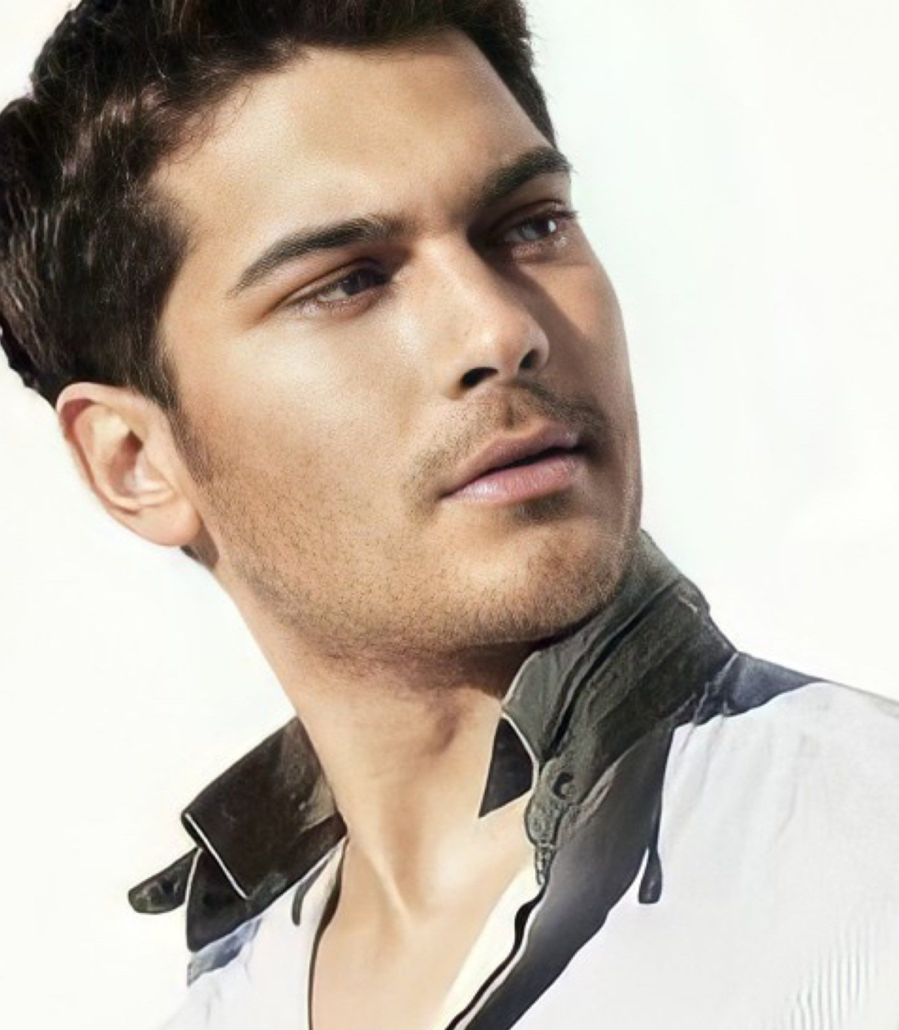 Cagatay Ulusoy, Turkish actor, Movie star, Rising talent, 1790x2050 HD Phone